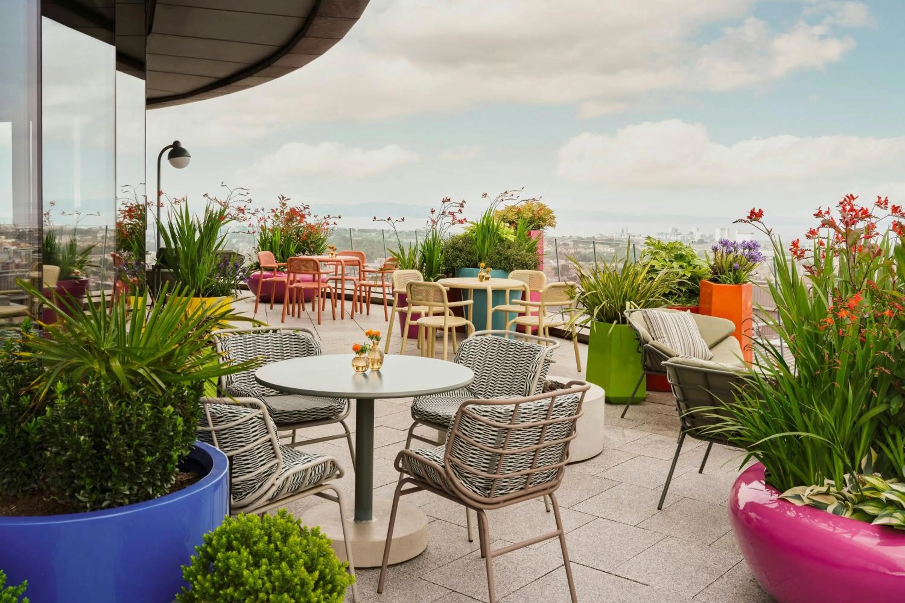 Restaurant/places to eat in W Edinburgh