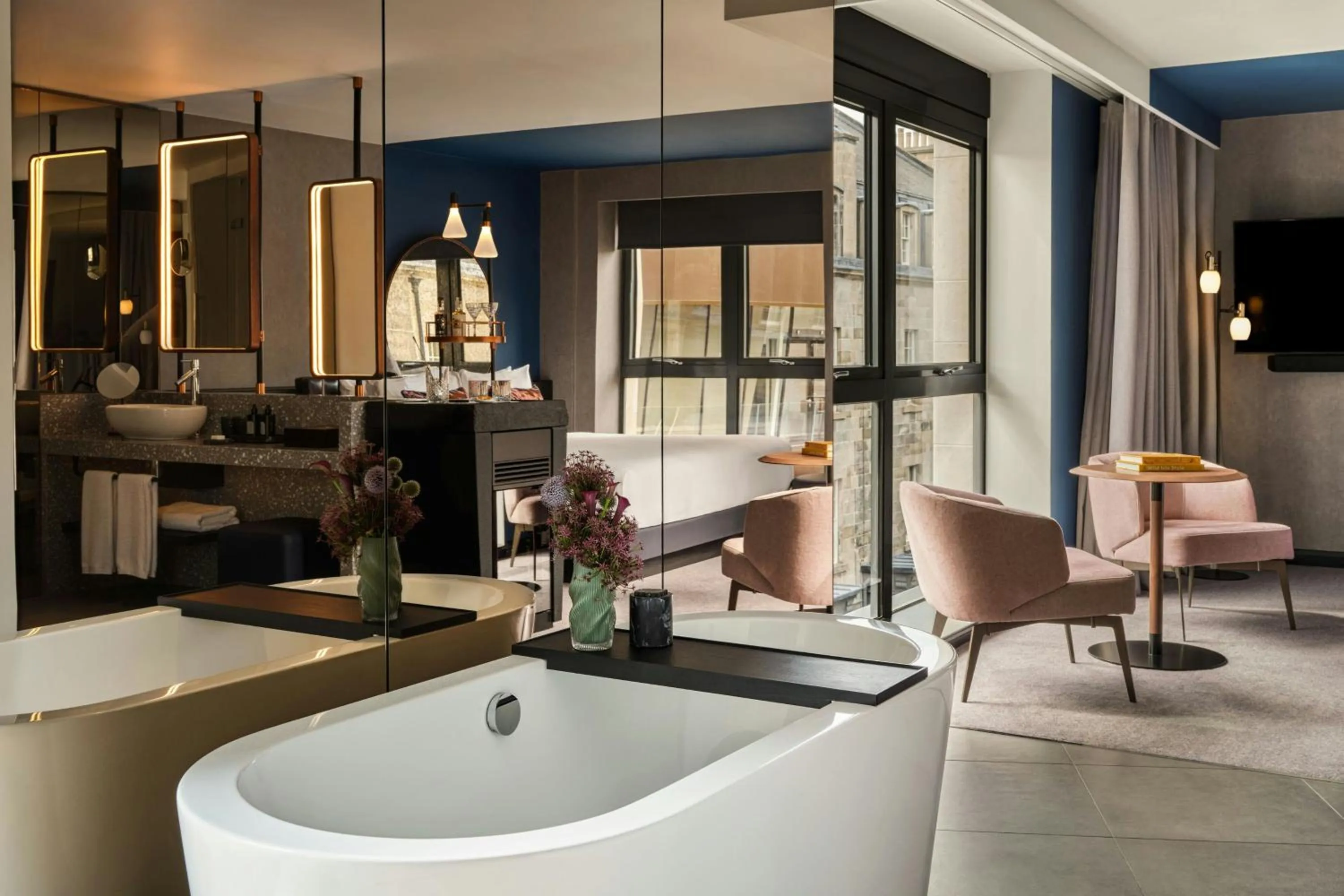 Bedroom in W Edinburgh