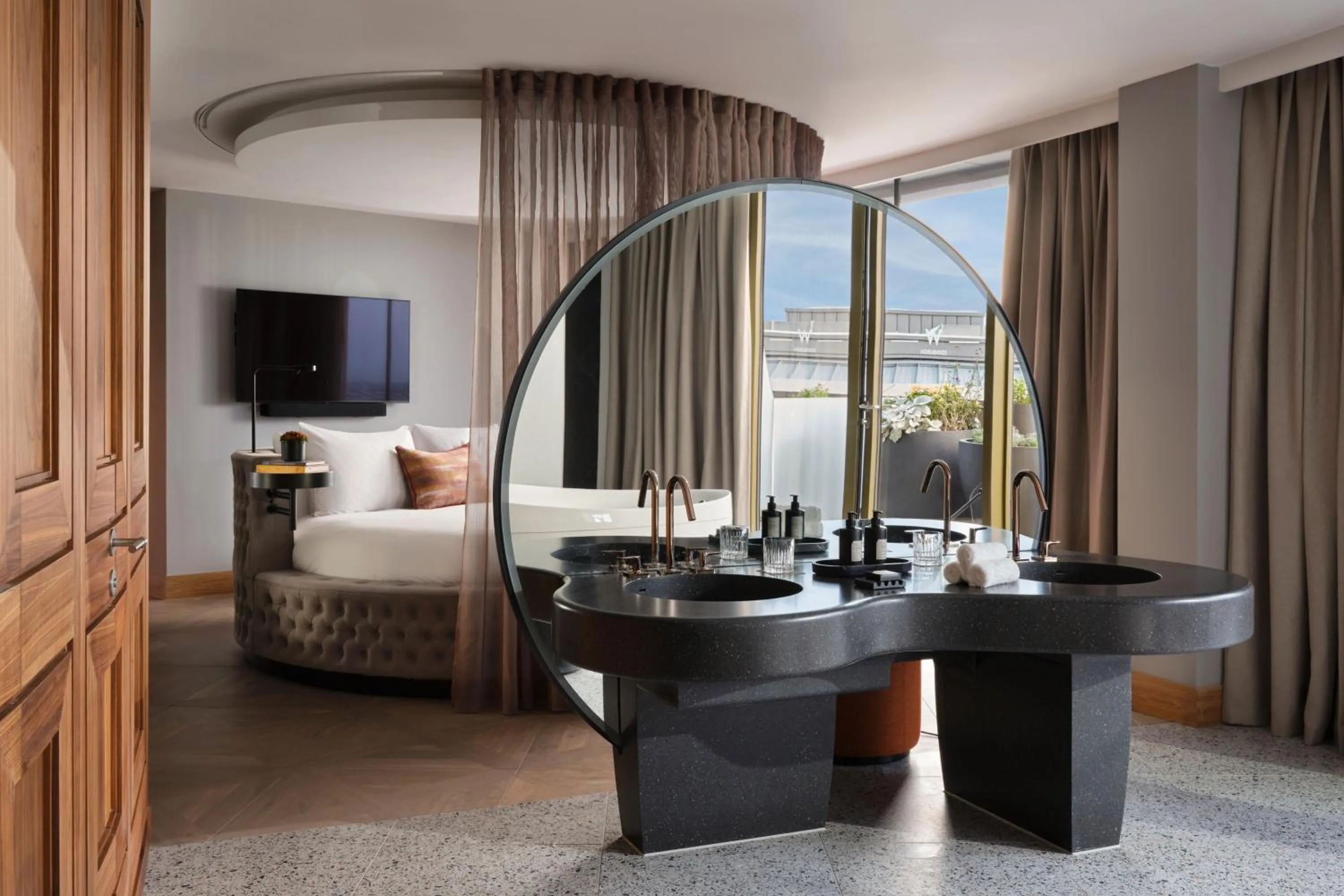 Bedroom, Bed in W Edinburgh