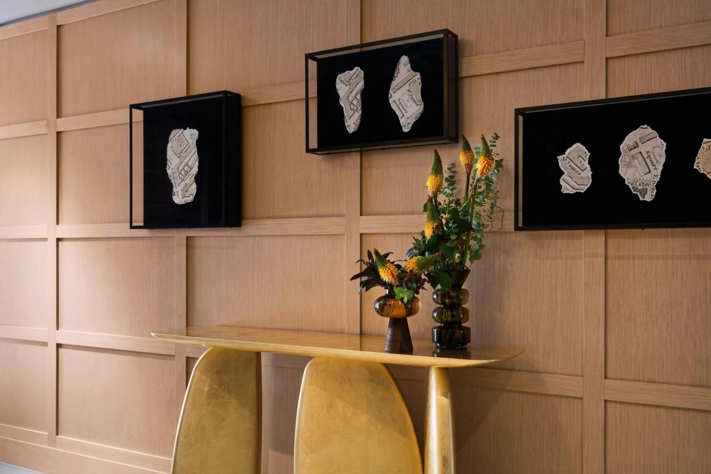 Lobby or reception in W Edinburgh