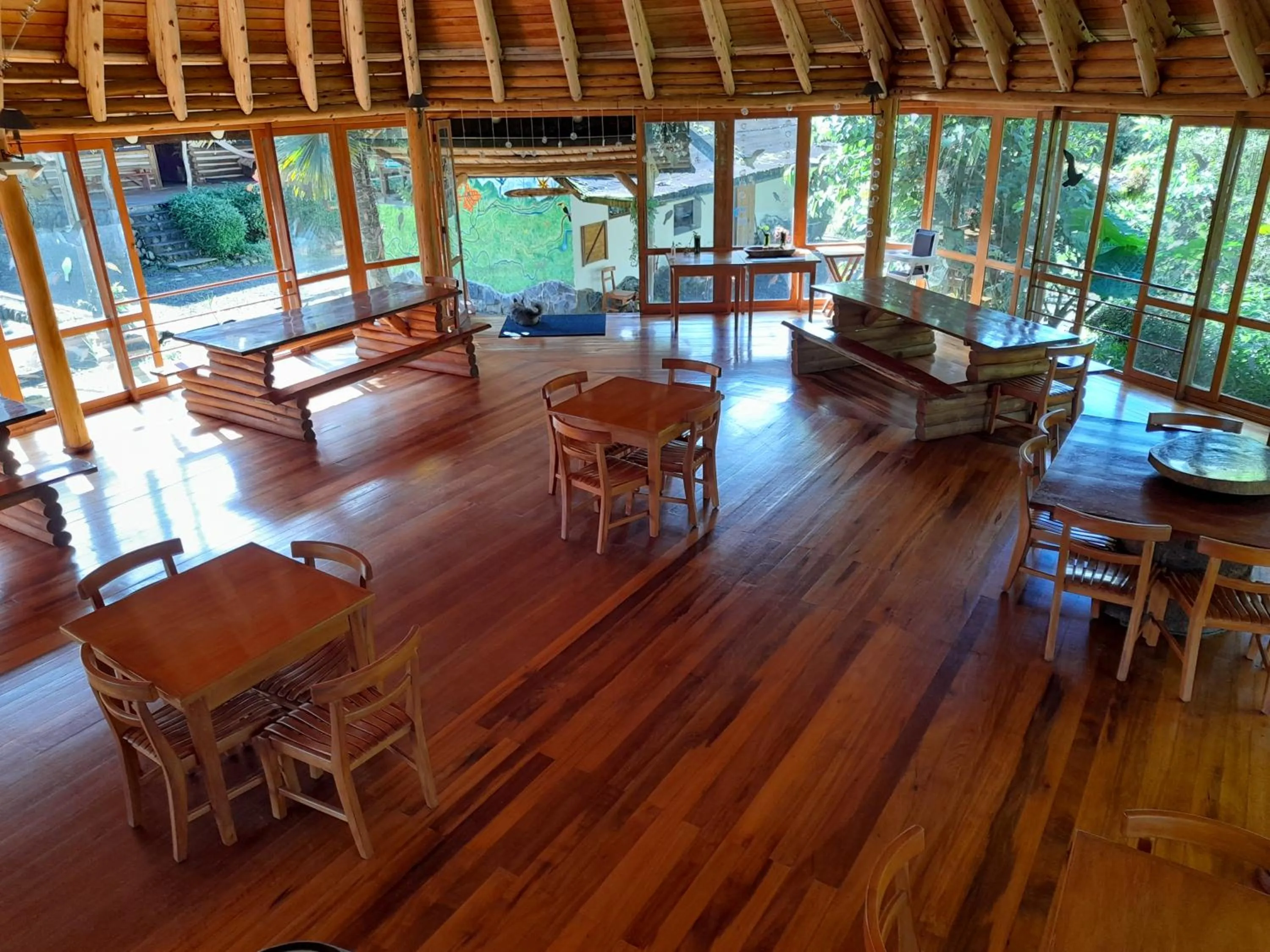 Restaurant/places to eat in Hosteria La Roulotte - Mindo