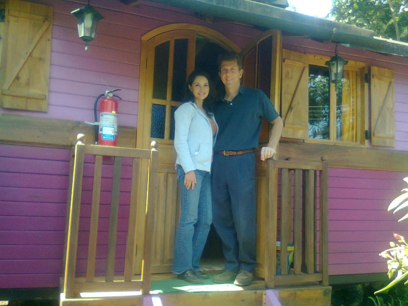 Photo of the whole room in Hosteria La Roulotte - Mindo