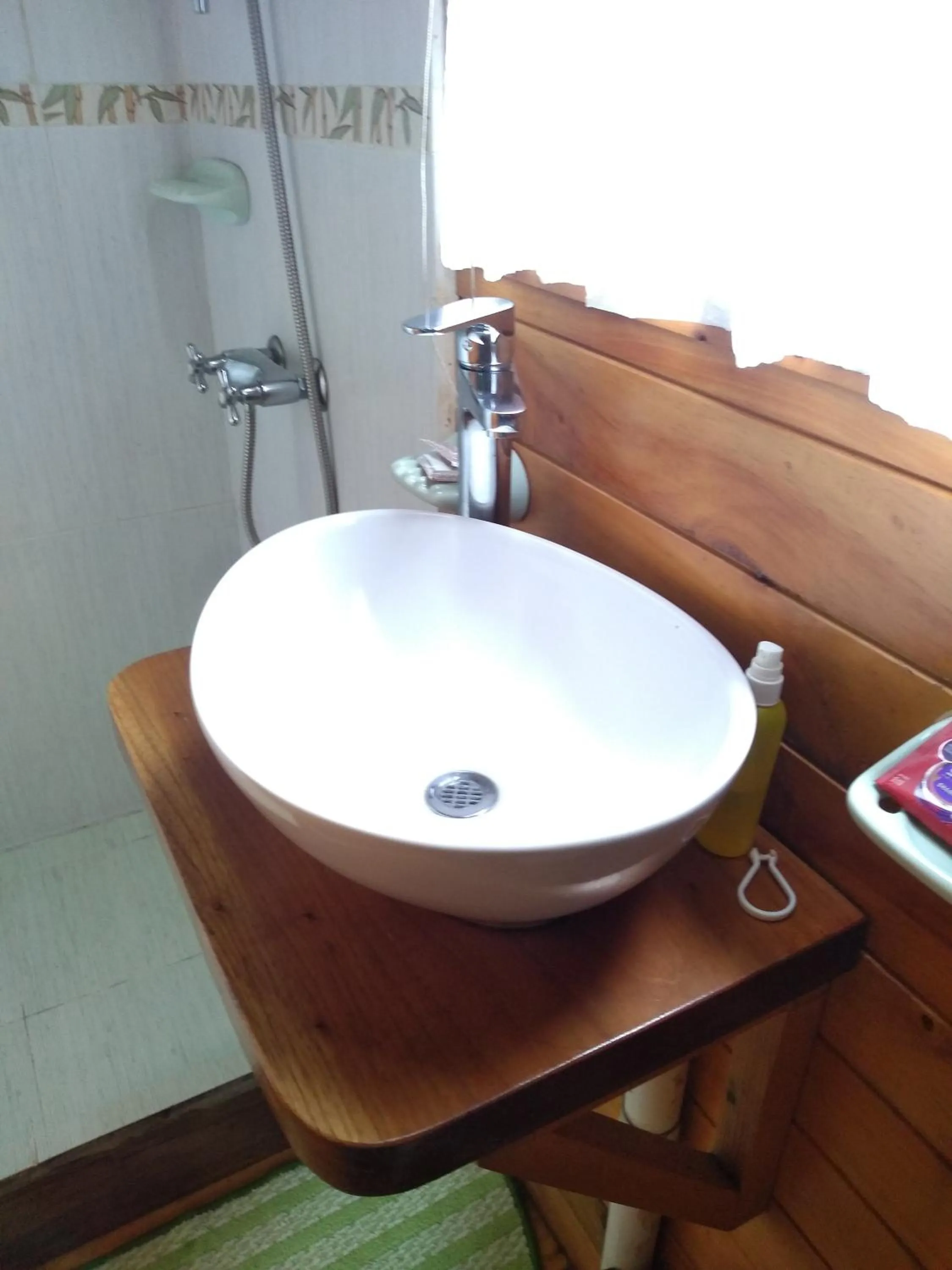 Bathroom in Hosteria La Roulotte - Mindo