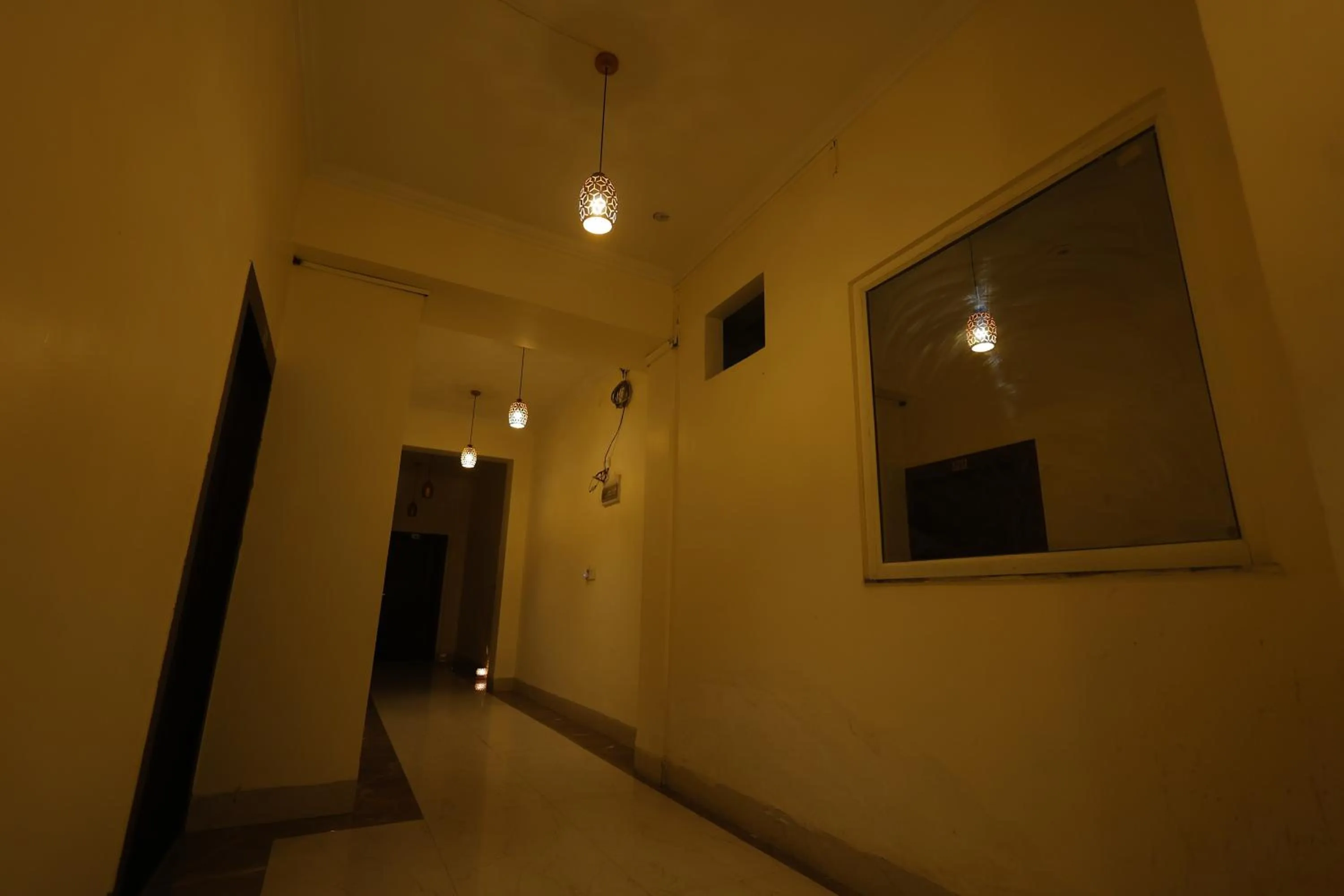 Lobby or reception in Silver Oaks Inn