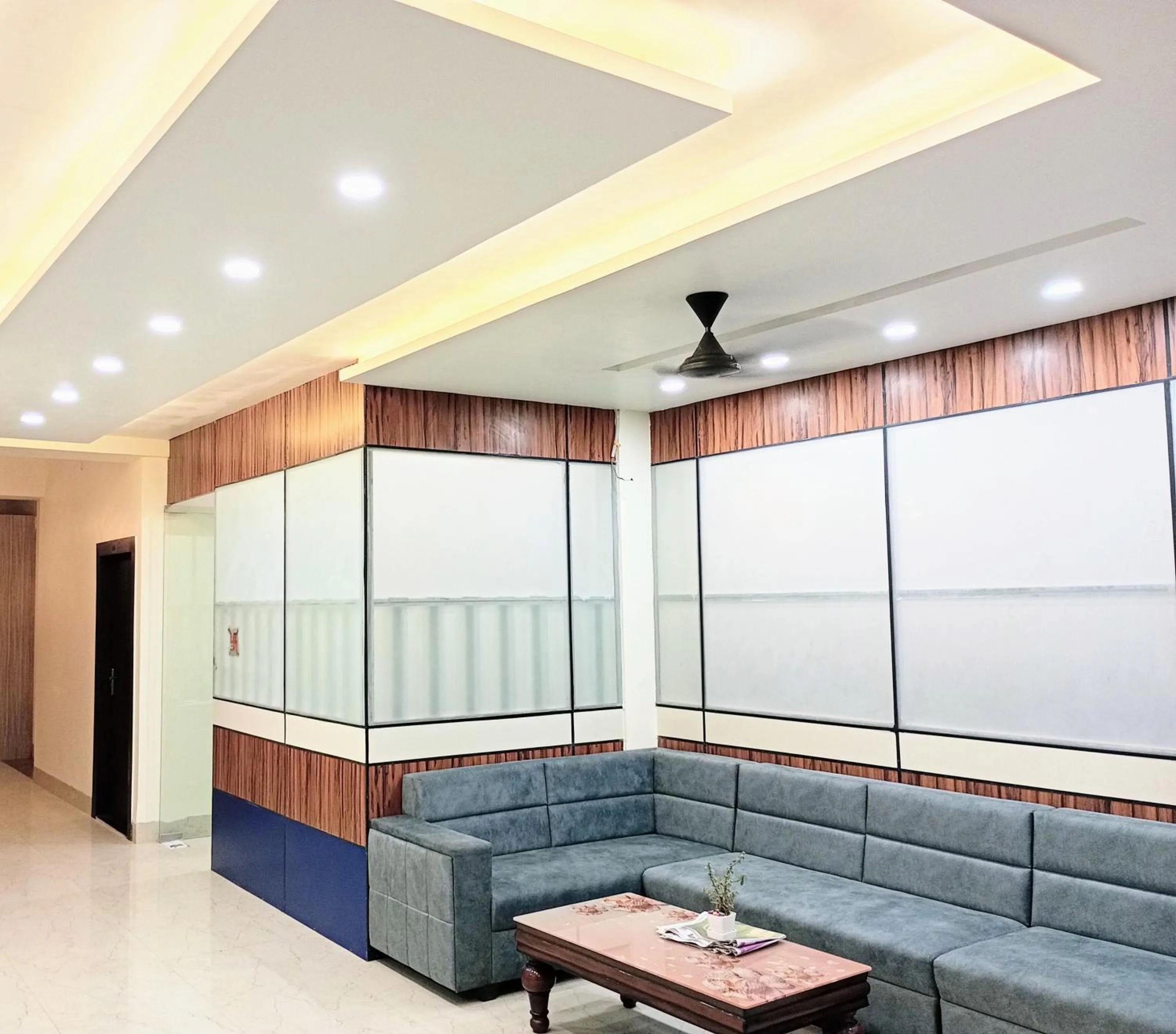 Lobby or reception in Silver Oaks Inn