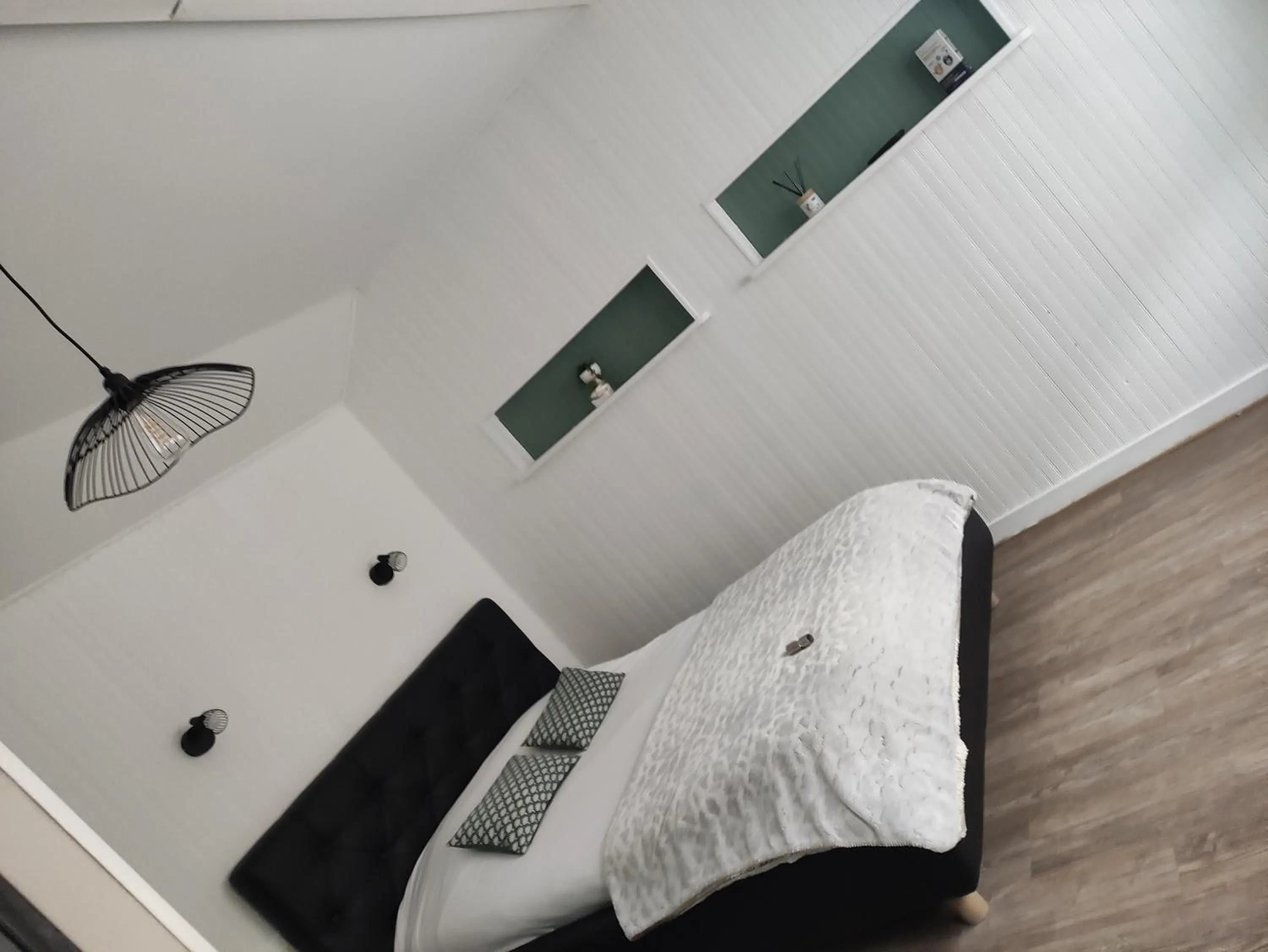 Facility for disabled guests, Bed in Contact Hôtel de Matignon