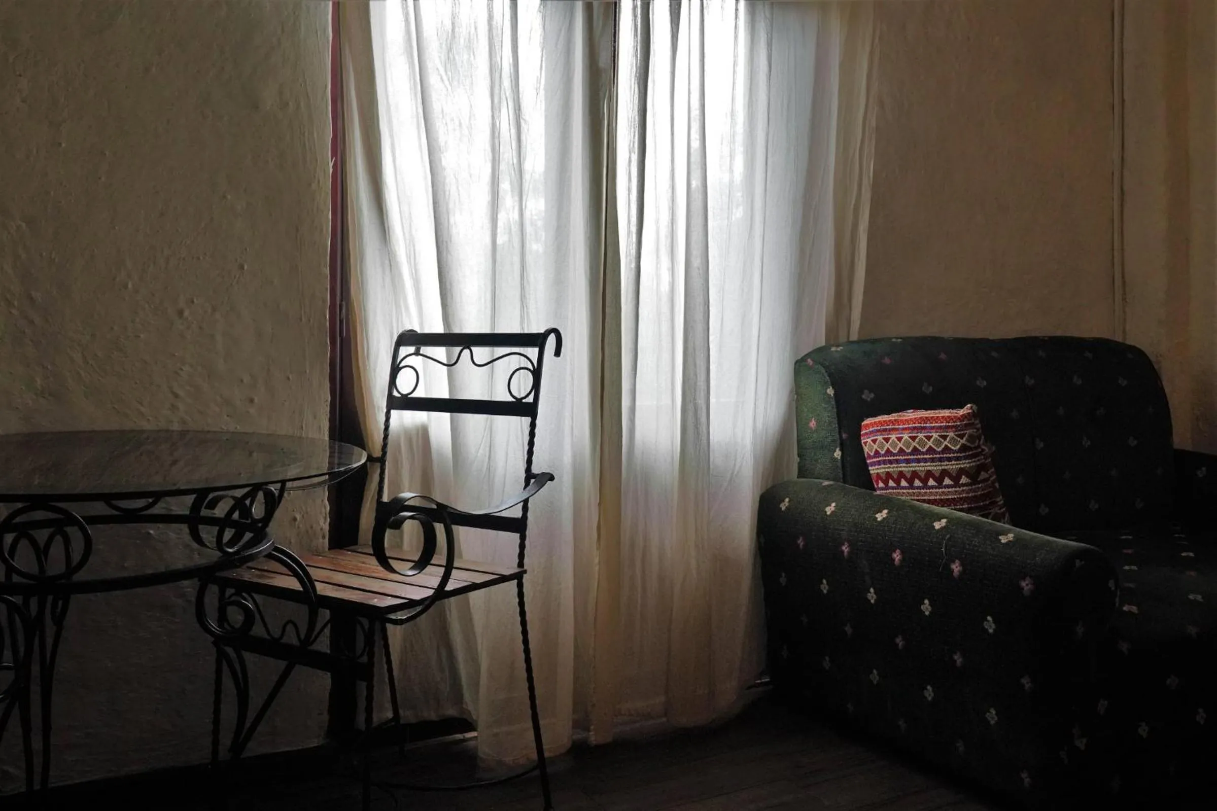 Living room in Tryst Boutique Hotel