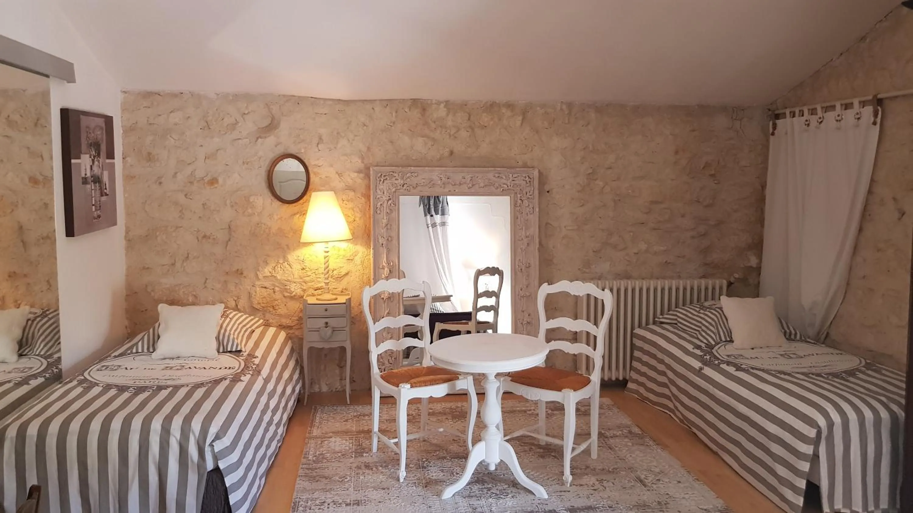 Bed in La Demeure du Pressoir