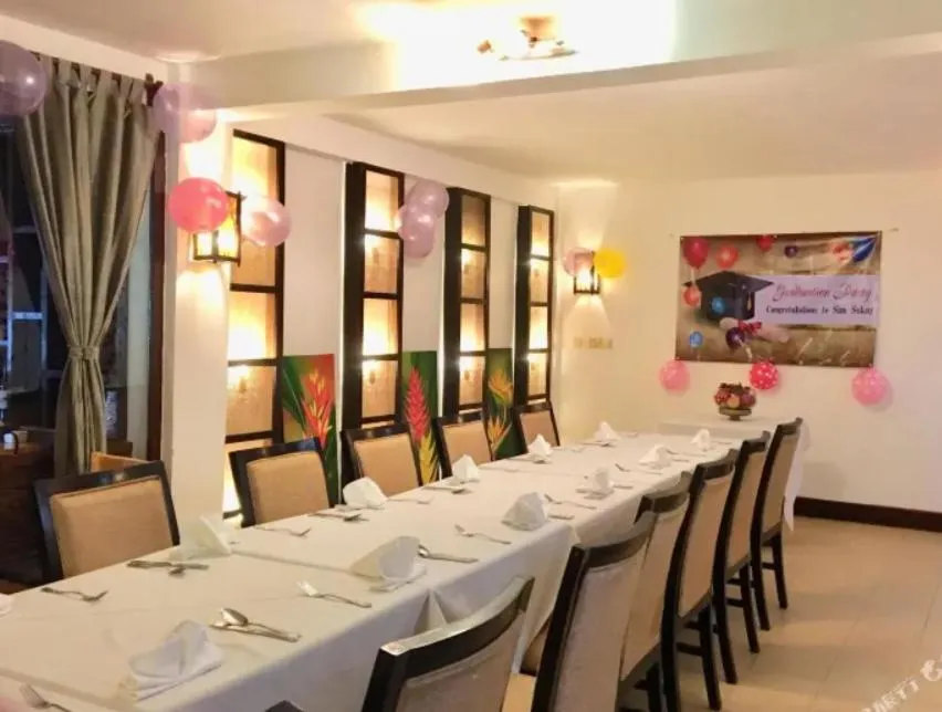 Restaurant/places to eat in Maison Arnica Hotel & Restaurant