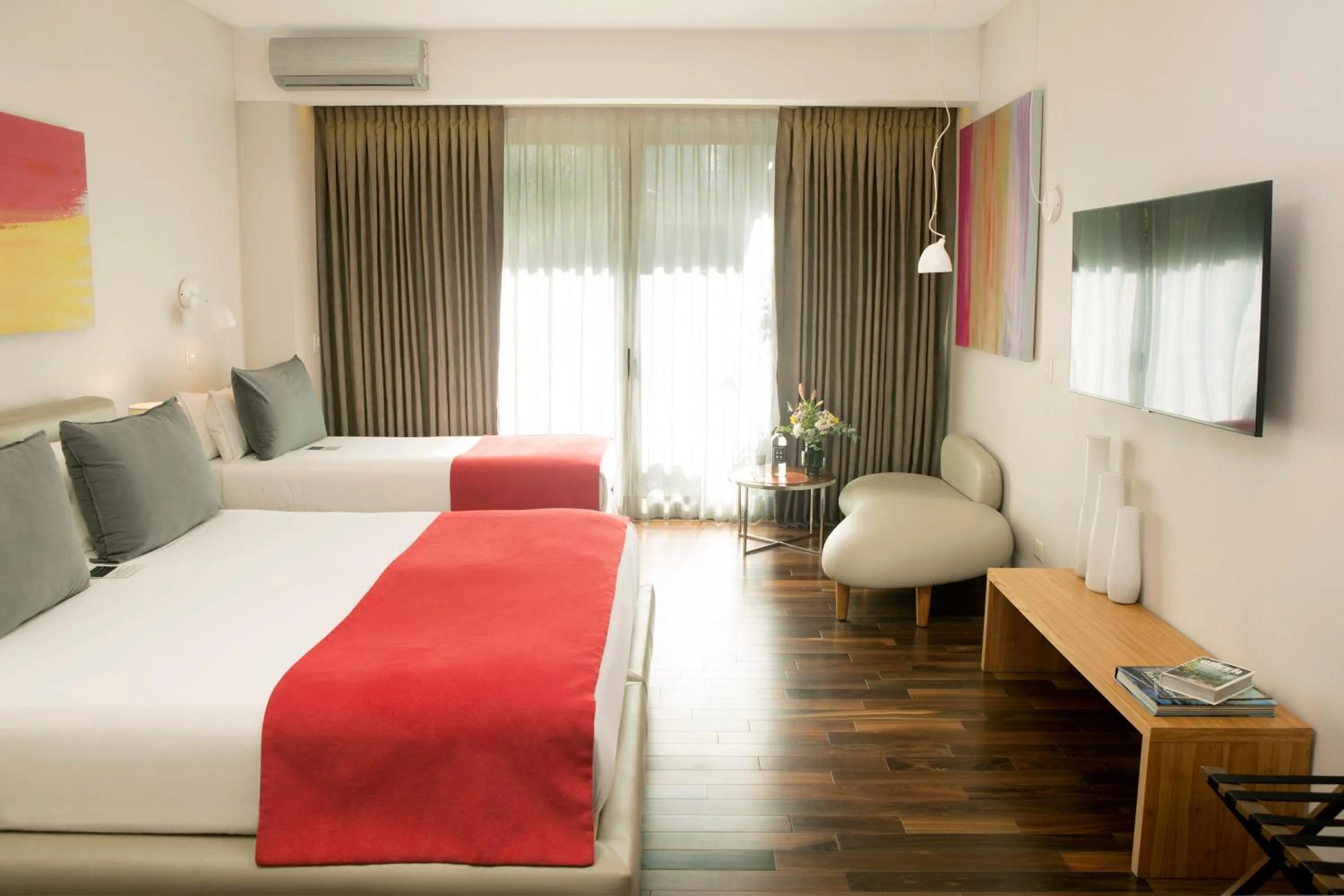 Photo of the whole room, Bed in Palo Santo Hotel