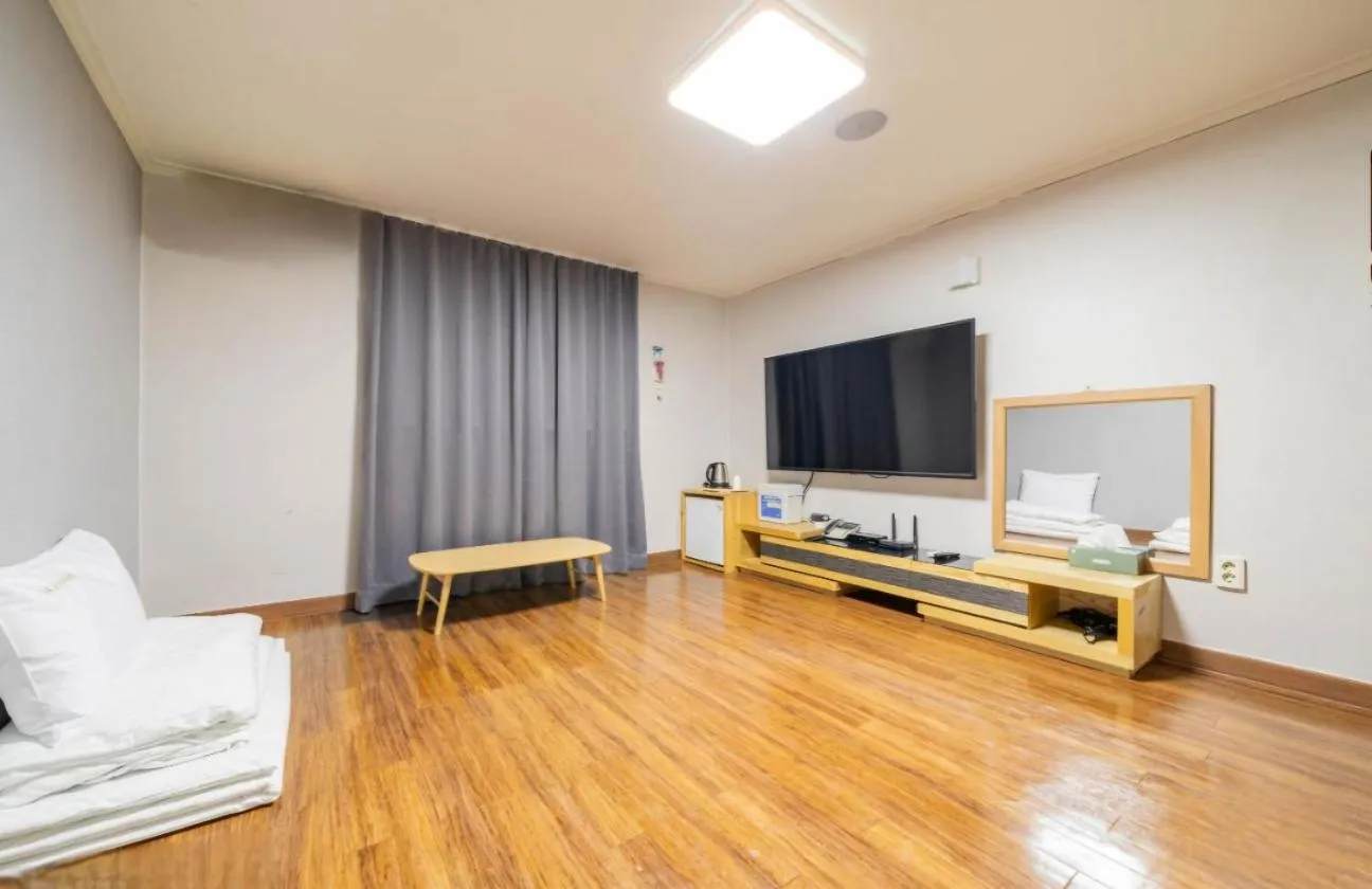 Donghae Gloria Hotel