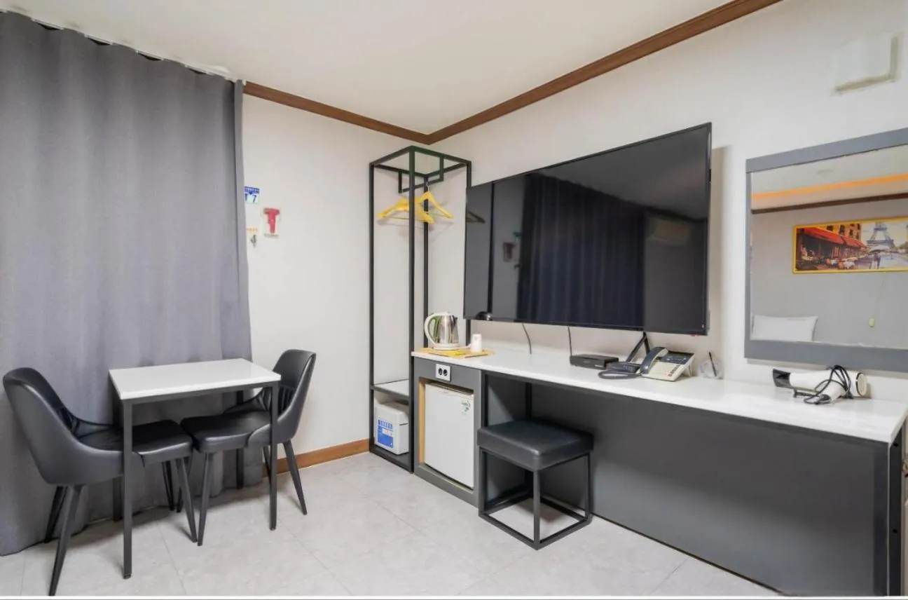 Donghae Gloria Hotel