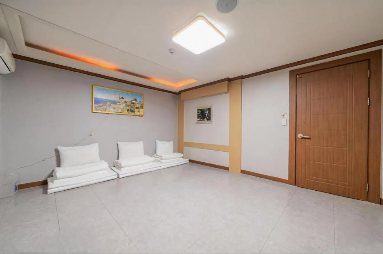 Donghae Gloria Hotel