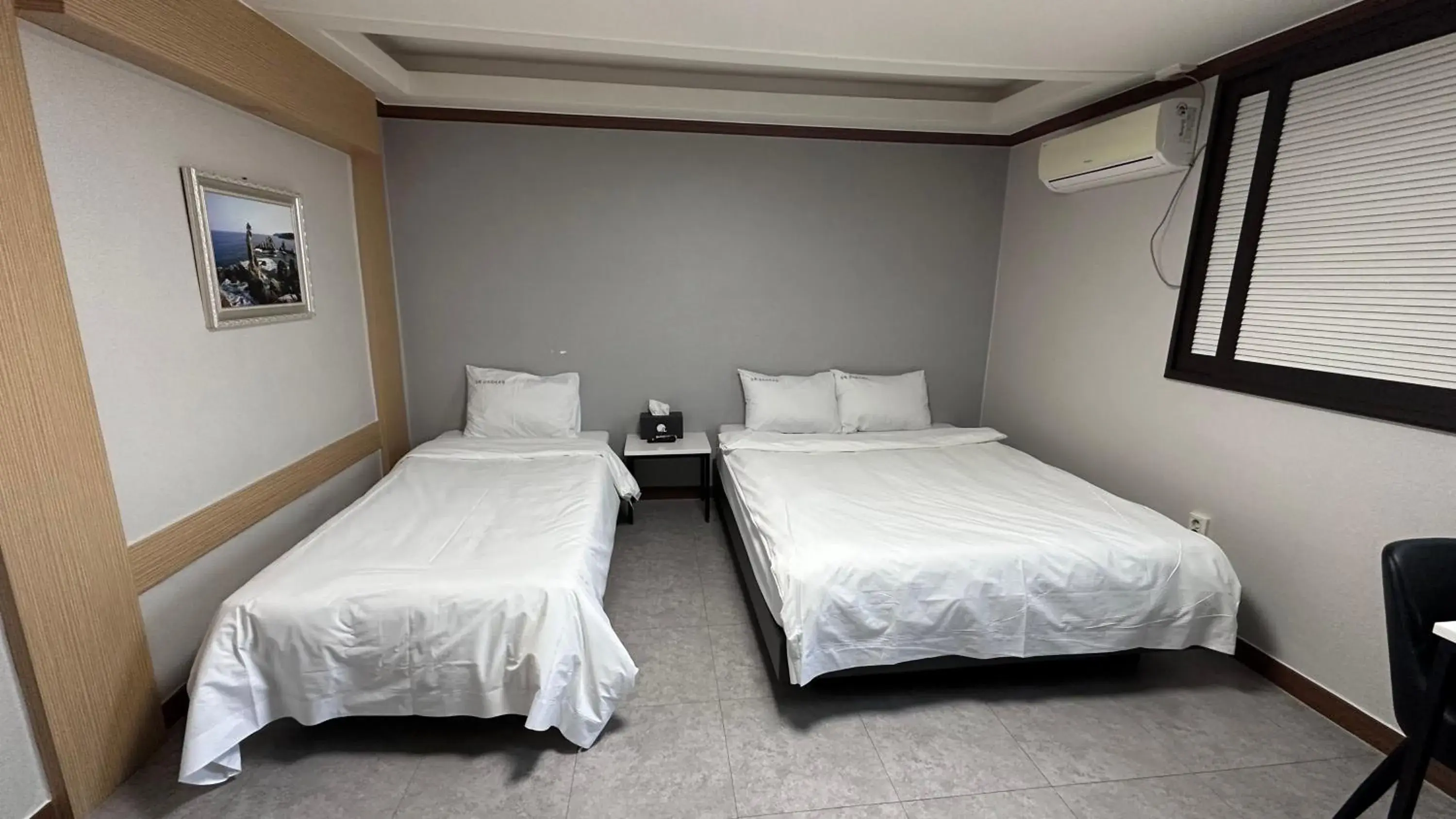 Deluxe Twin Room in Donghae Gloria Hotel Deluxe Twin Room in Donghae Gloria Hotel