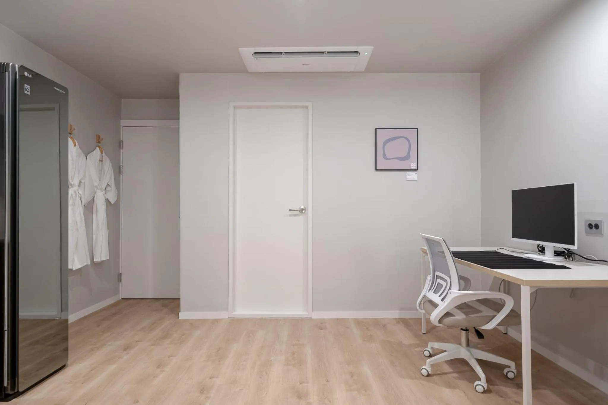 TV and multimedia in Cheonan Aank Hotel Seongjeong