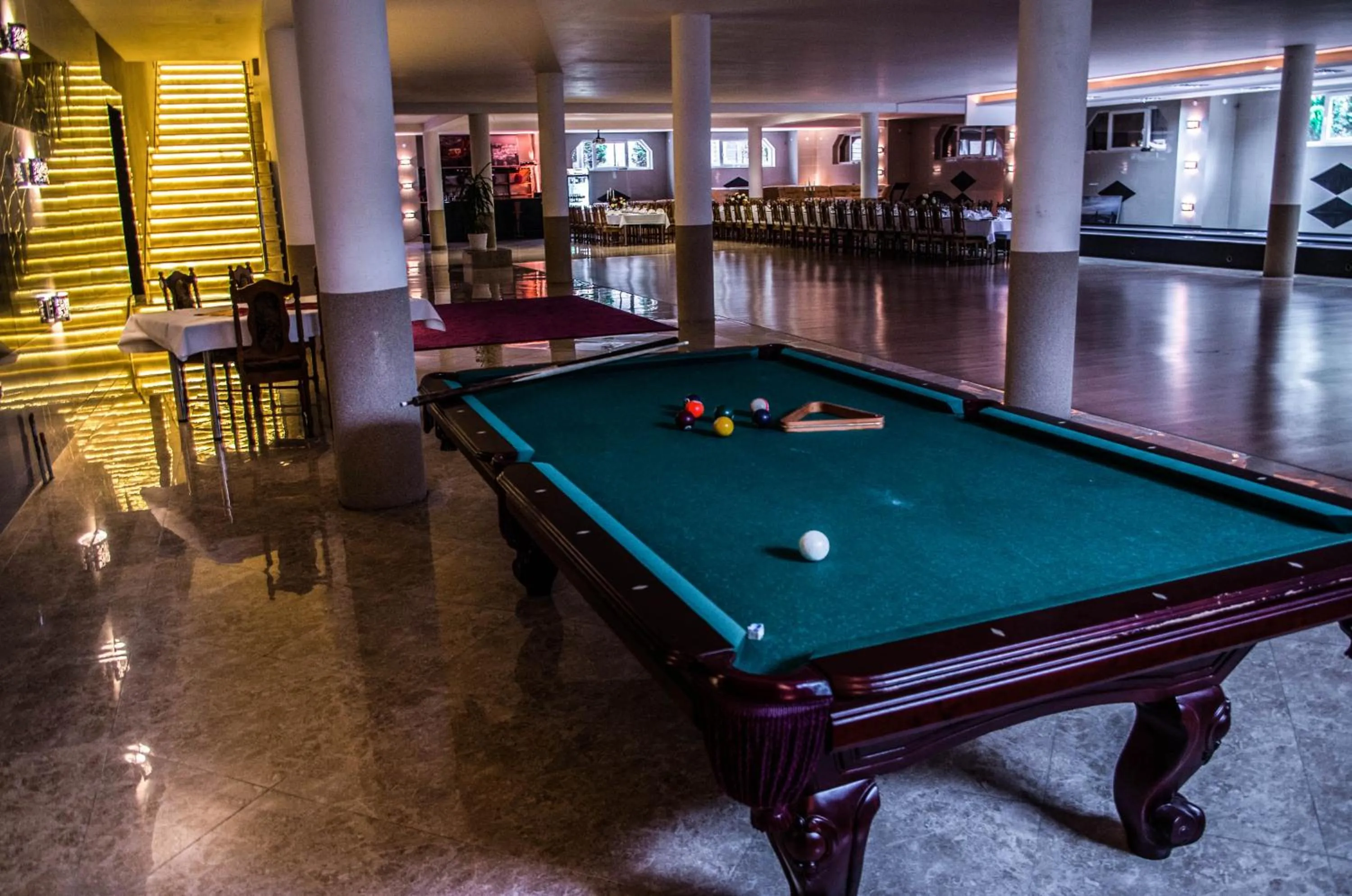 Billiard in Hotel Groman