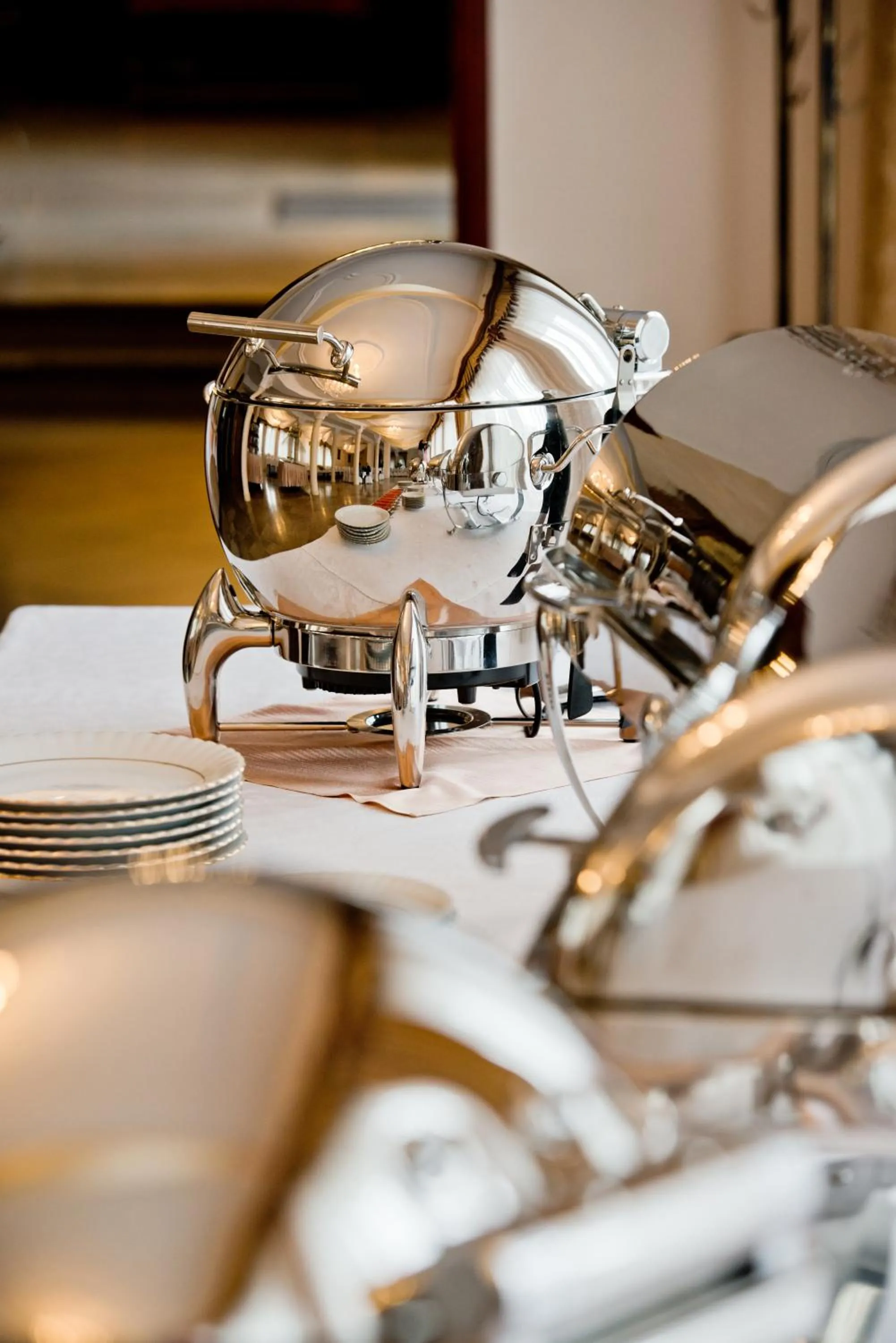 Restaurant/places to eat in Hotel Groman