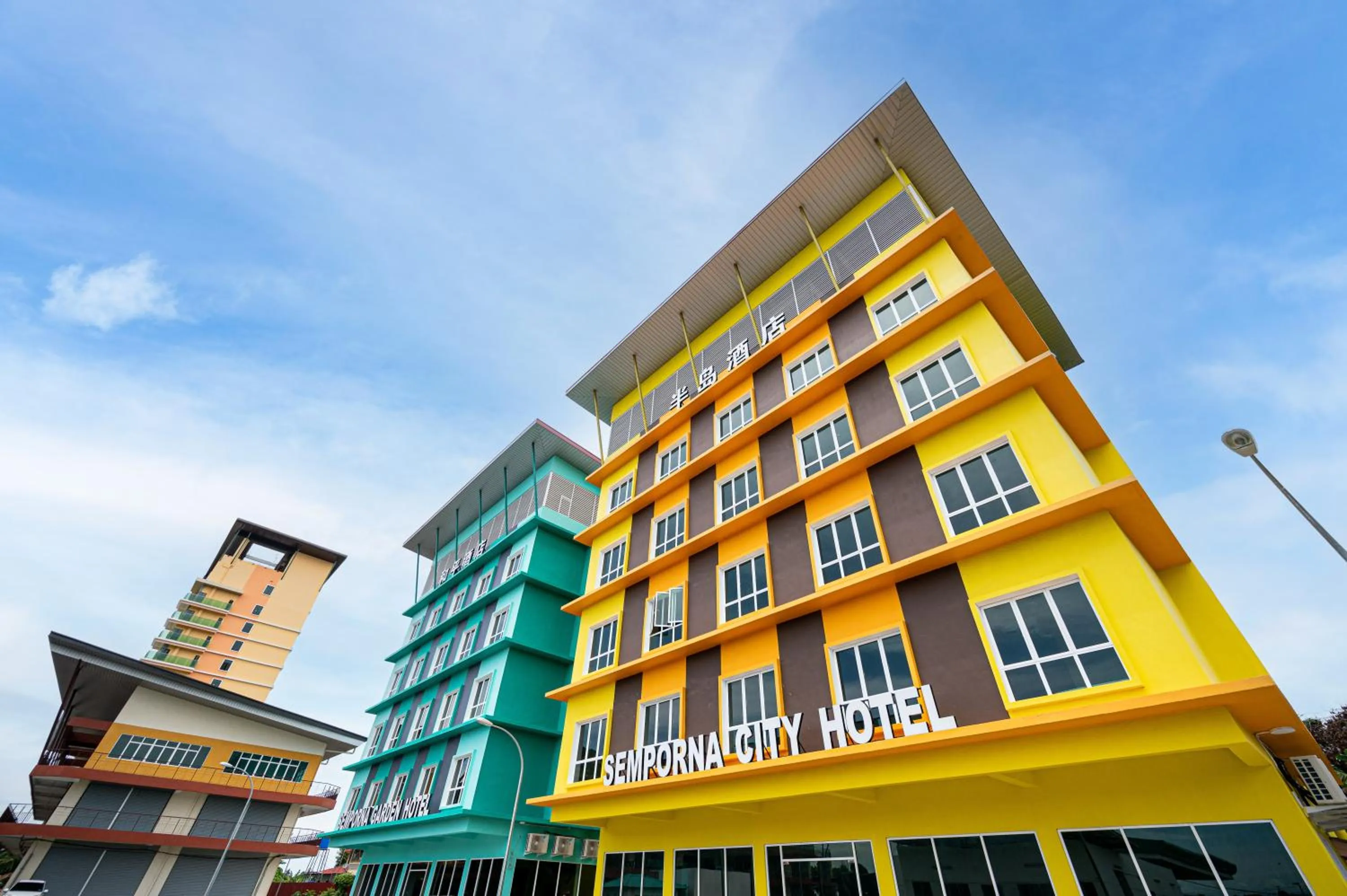 Property building in Semporna Garden Hotel