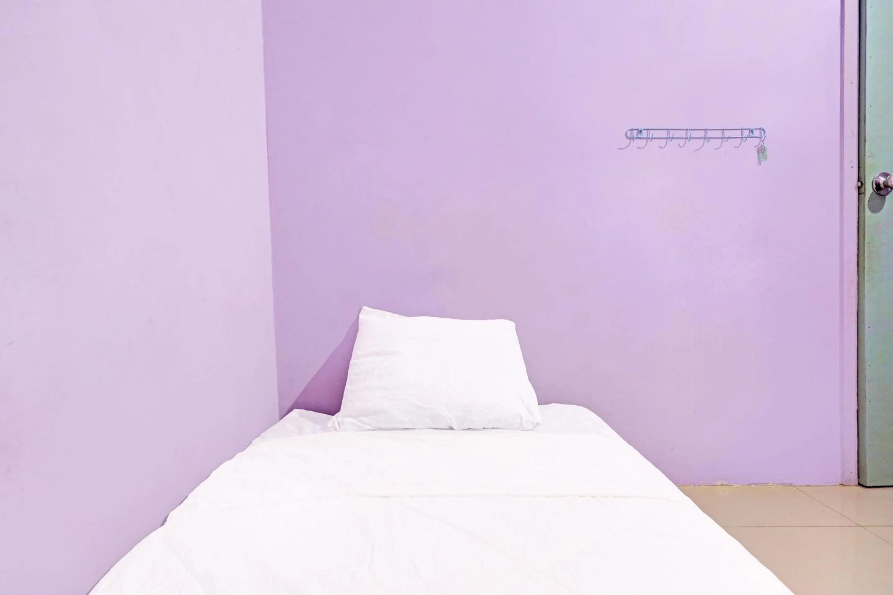 Bedroom, Bed in Hotel O Toyo Homestay Syariah