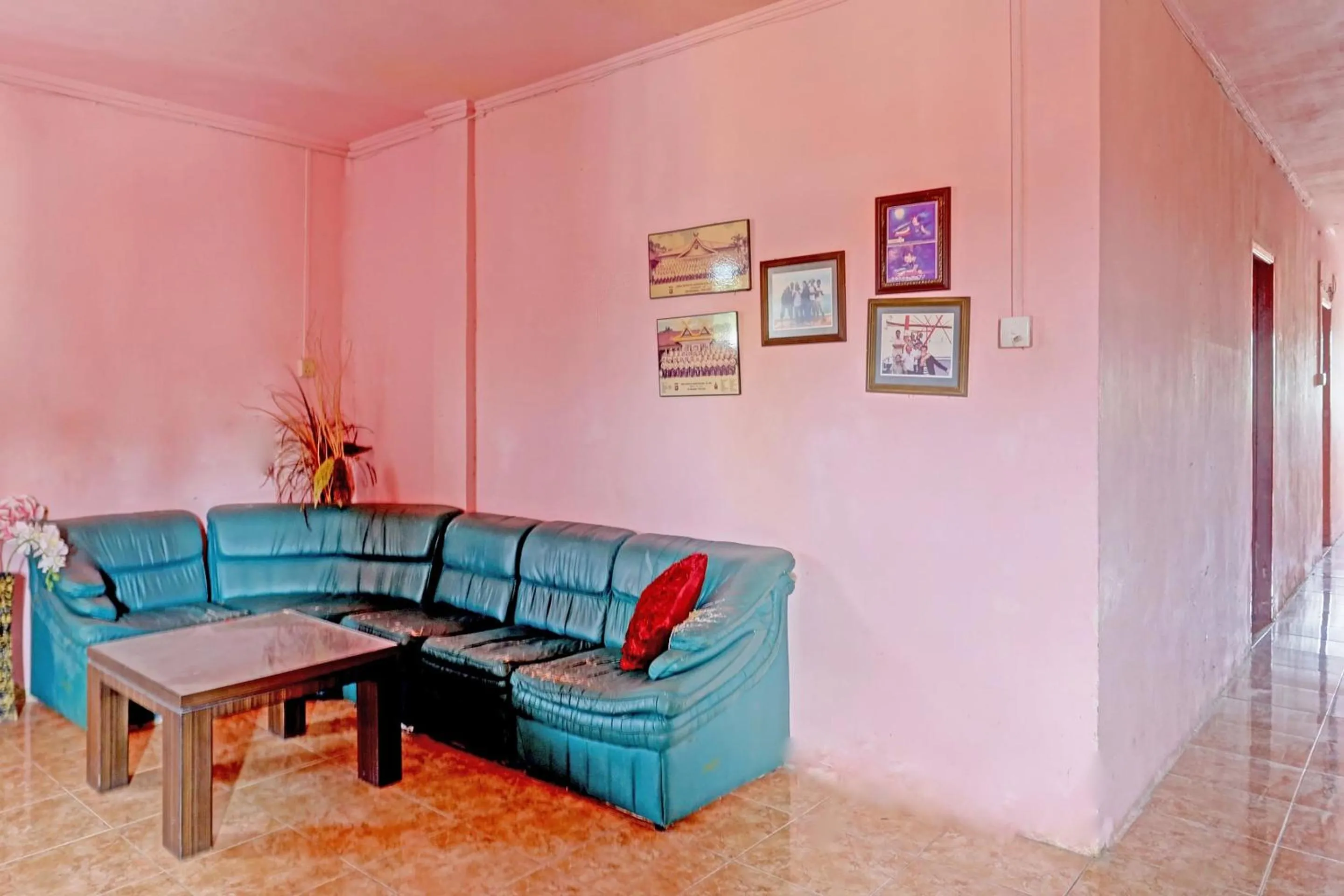 Lobby or reception in Hotel O Toyo Homestay Syariah
