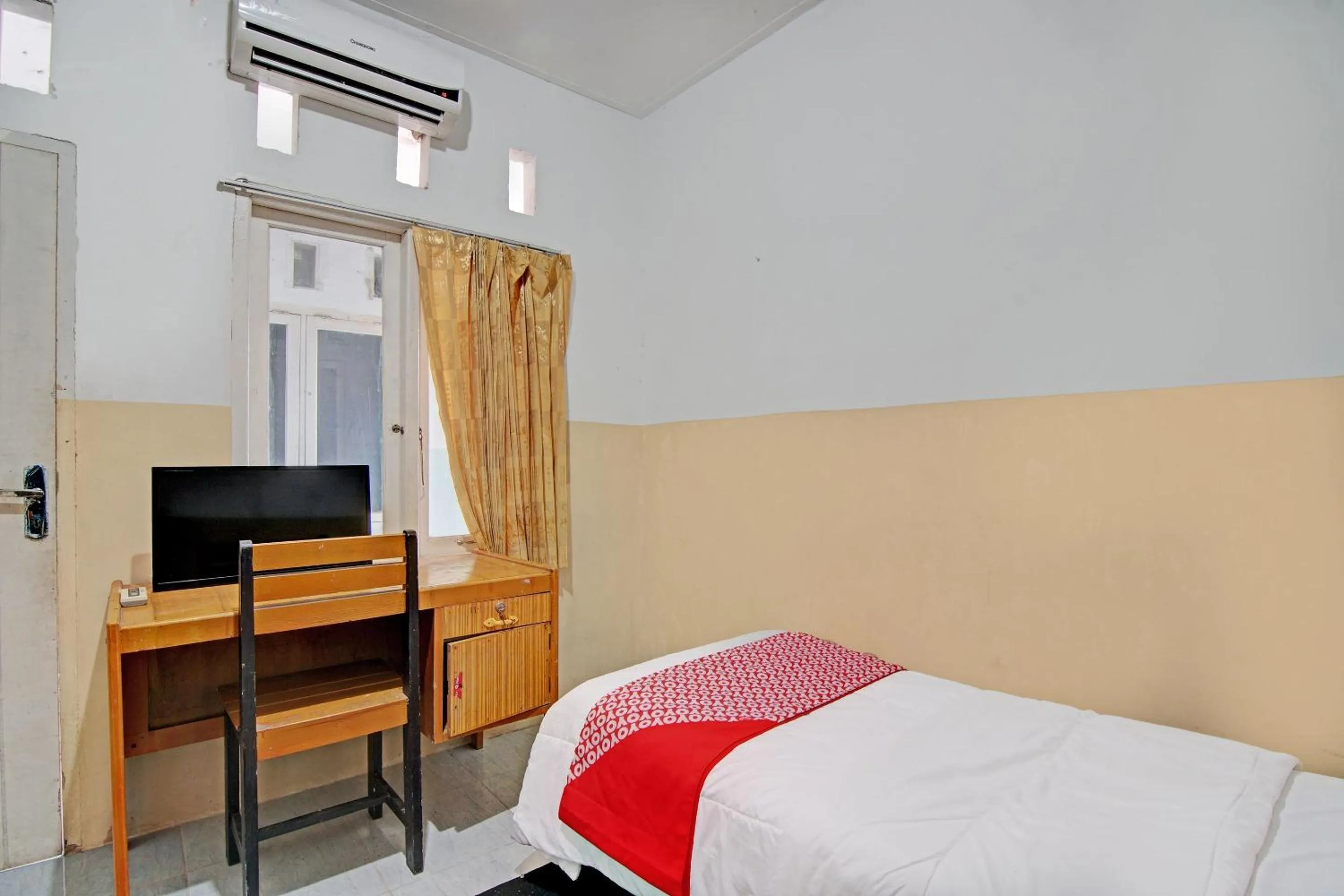 Bedroom, Bed in Hotel O Marvel House Syariah