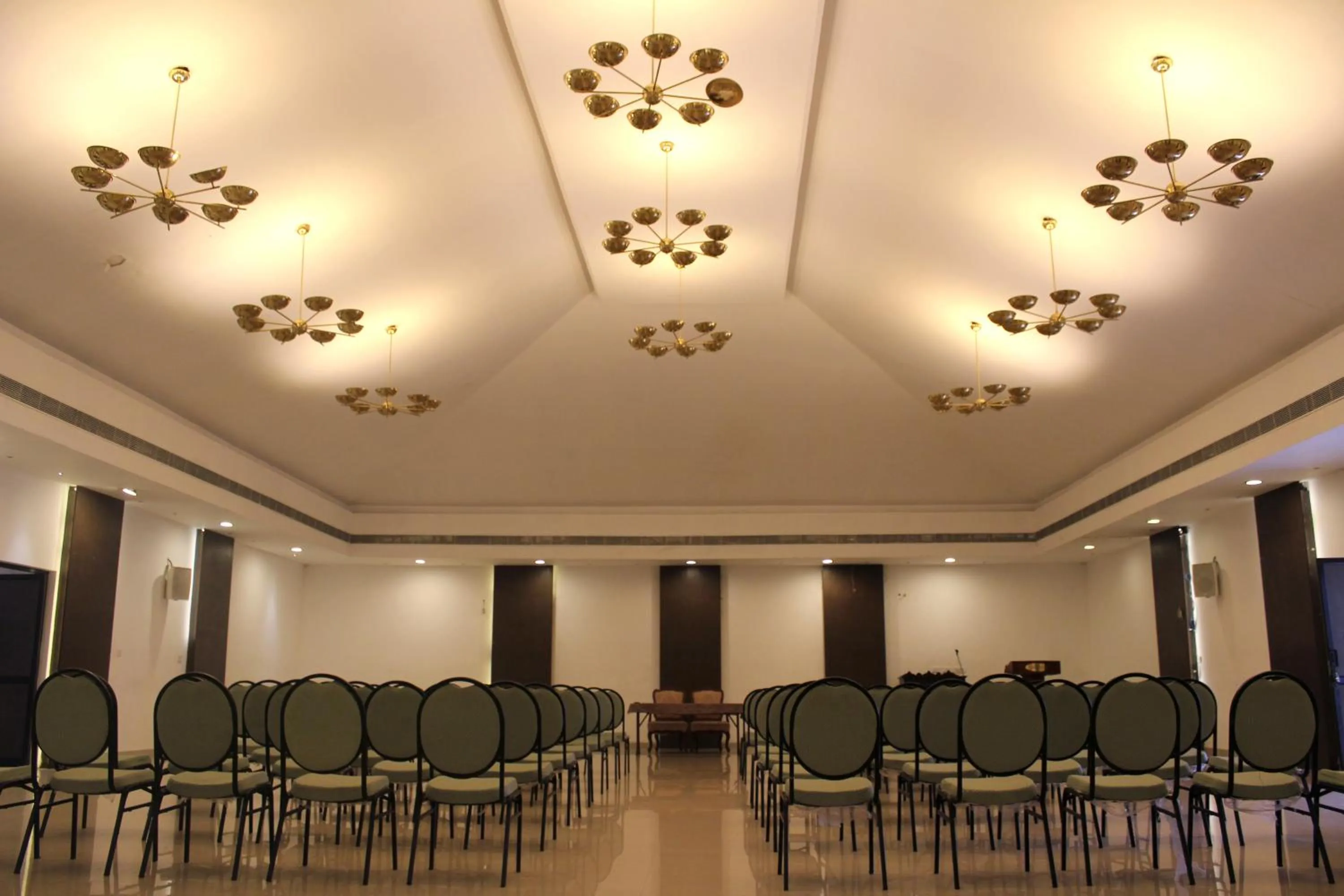 Business facilities in KTDC Bolgatty Palace & Island Resort