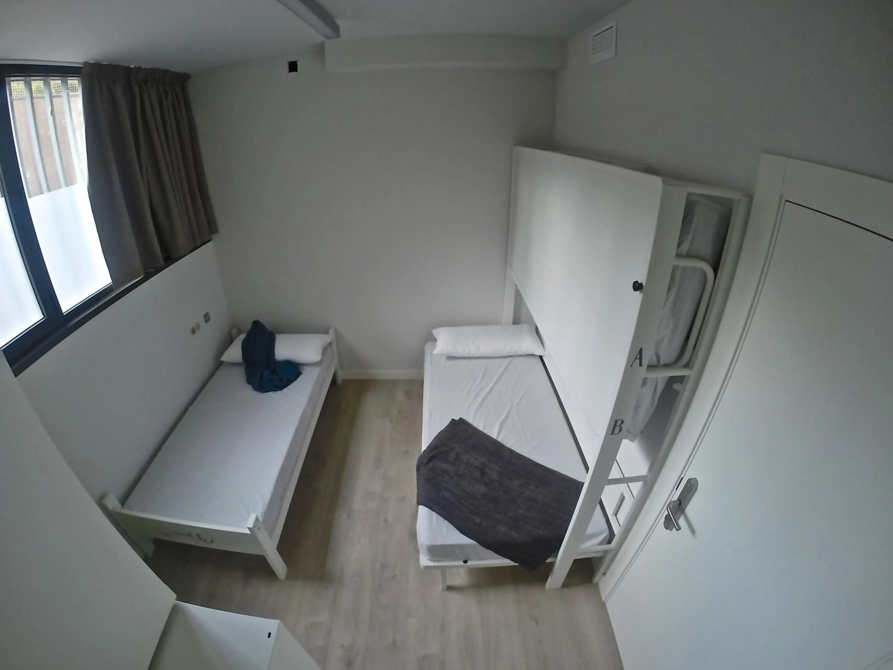 Day, Bed in Room018BCN