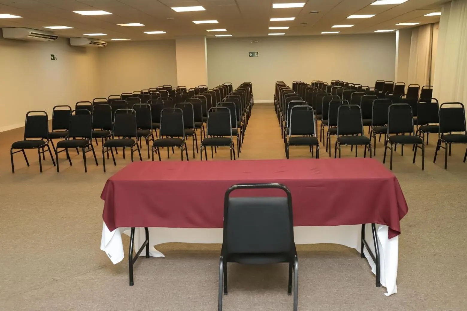 Meeting/conference room in Nobile Hotel Belo Horizonte