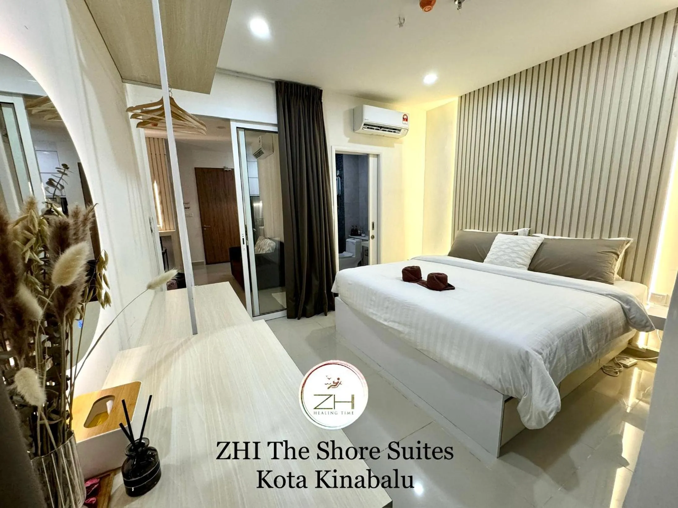 Bed in ZHI The Shore Suites Kota Kinabalu