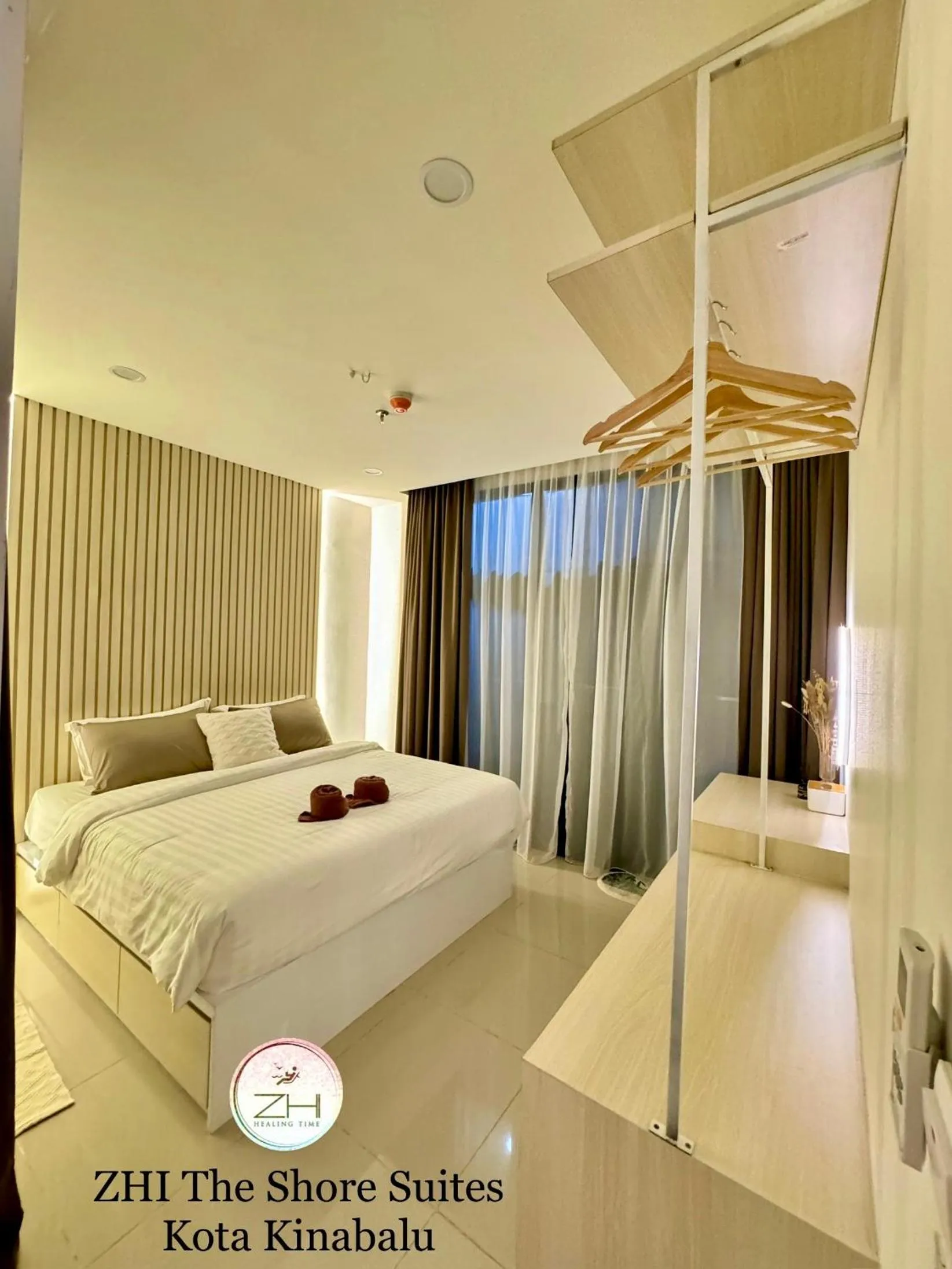 Bed in ZHI The Shore Suites Kota Kinabalu