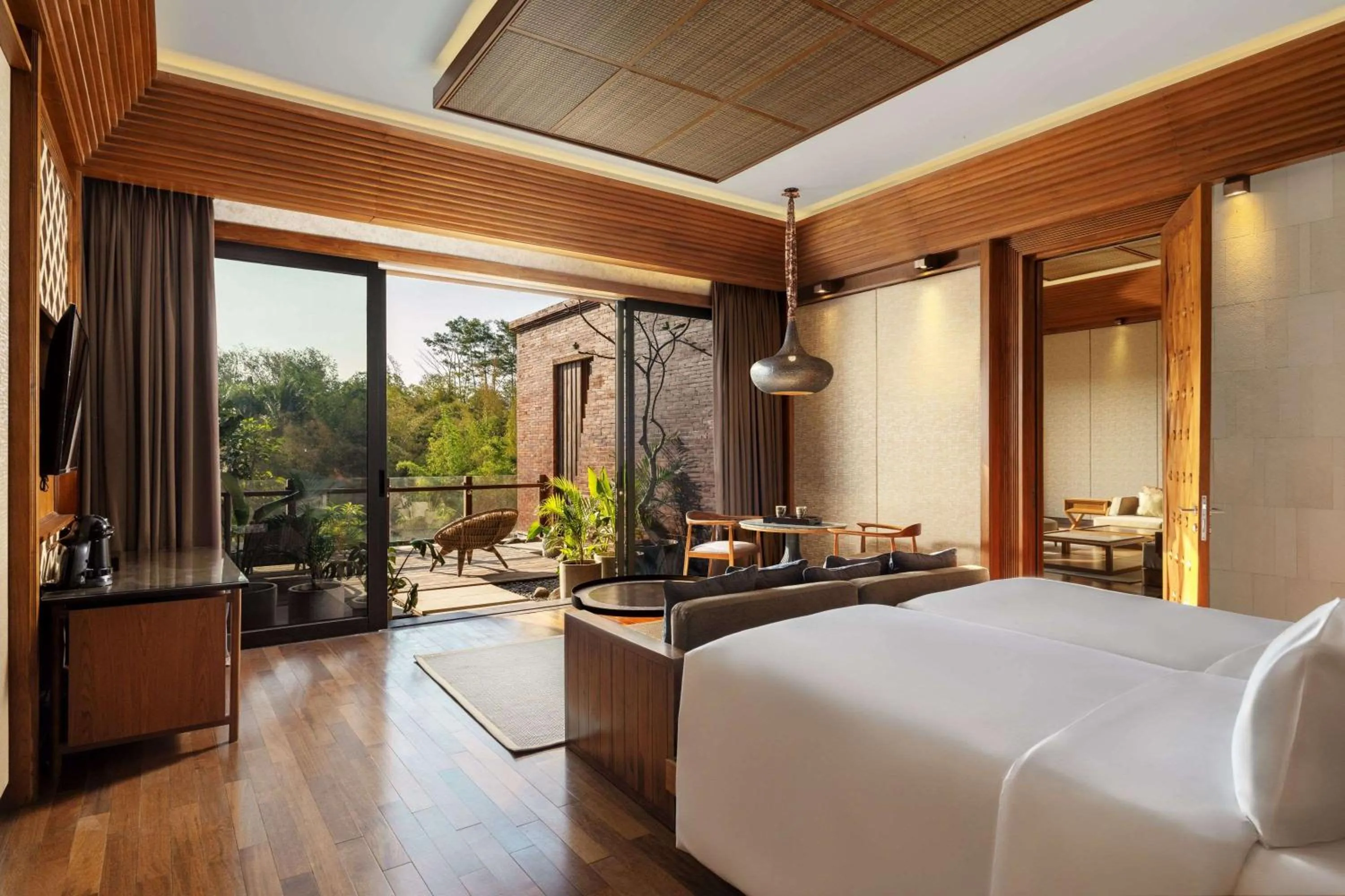 Photo of the whole room, Bed in Garrya Bianti Yogyakarta