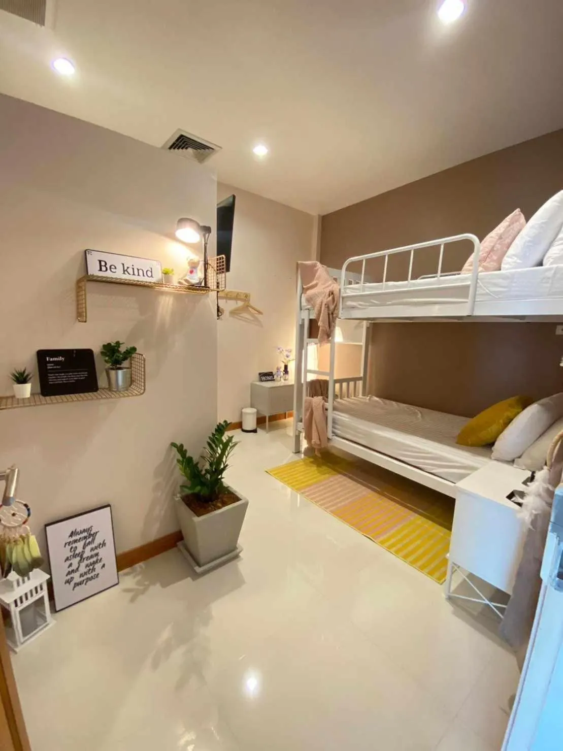 Bed in Por poshtel Kanchanaburi