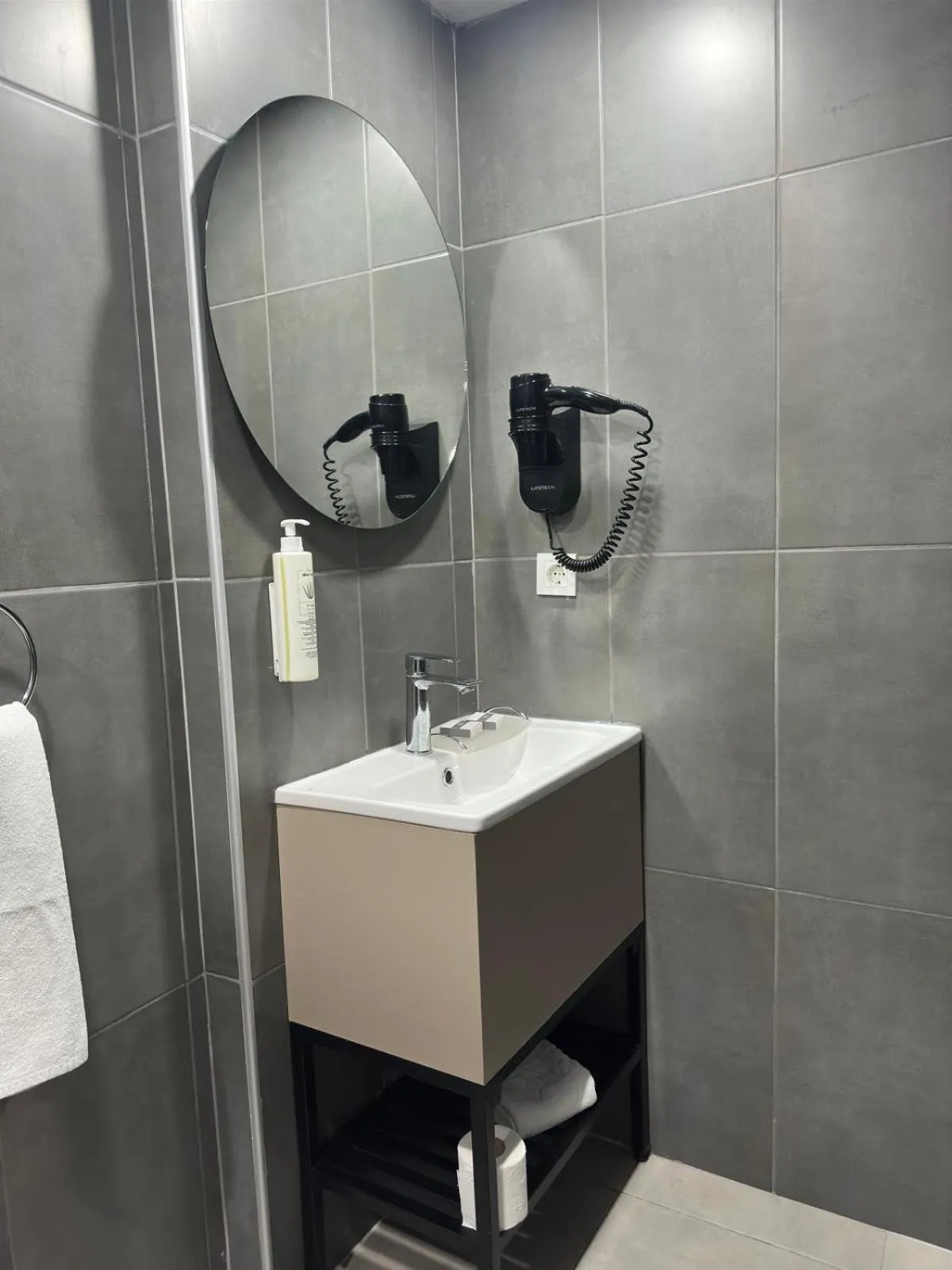 Bathroom in Monezza Maltepe Rezidans