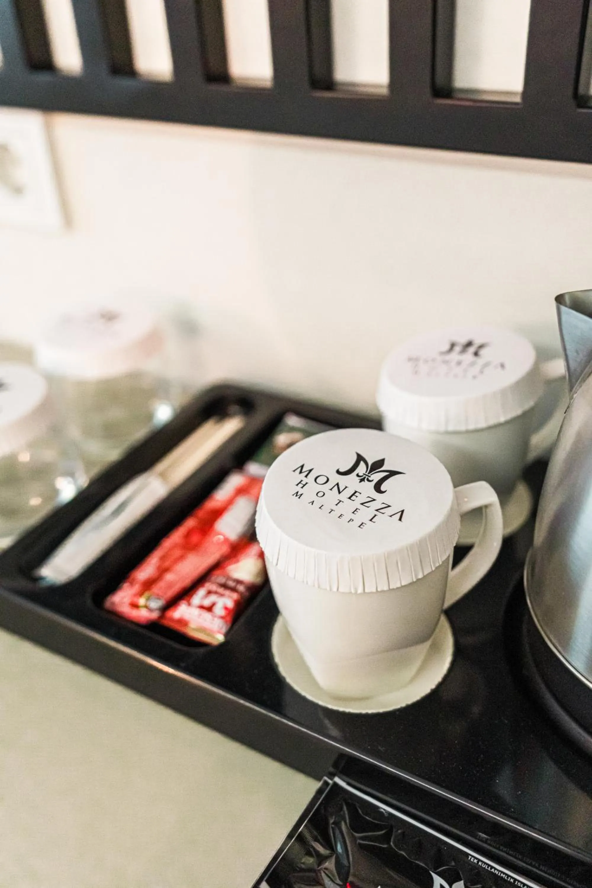 Coffee/tea facilities in Monezza Maltepe Rezidans