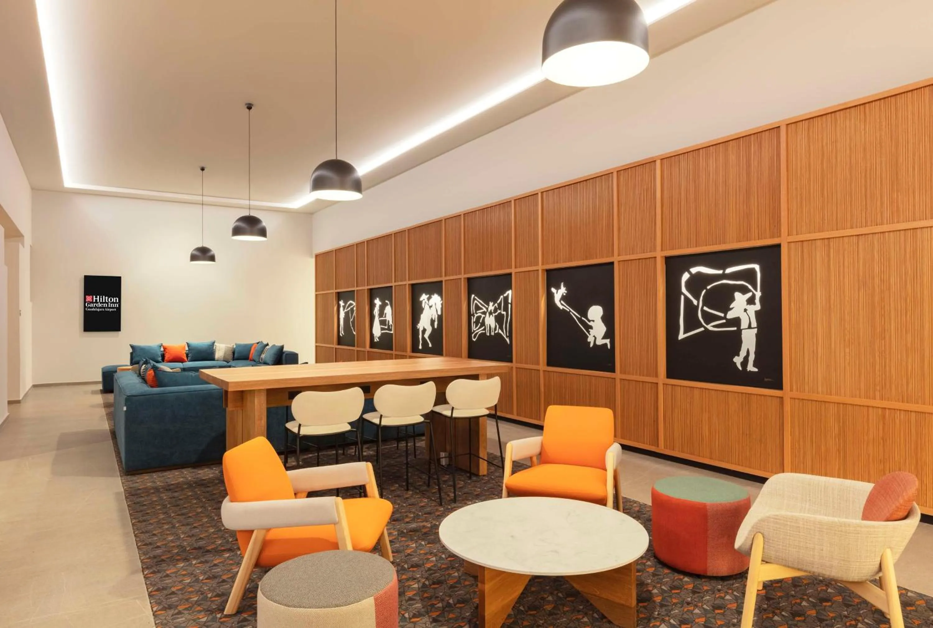 Lounge or bar in Hilton Garden Inn Guadalajara Airport