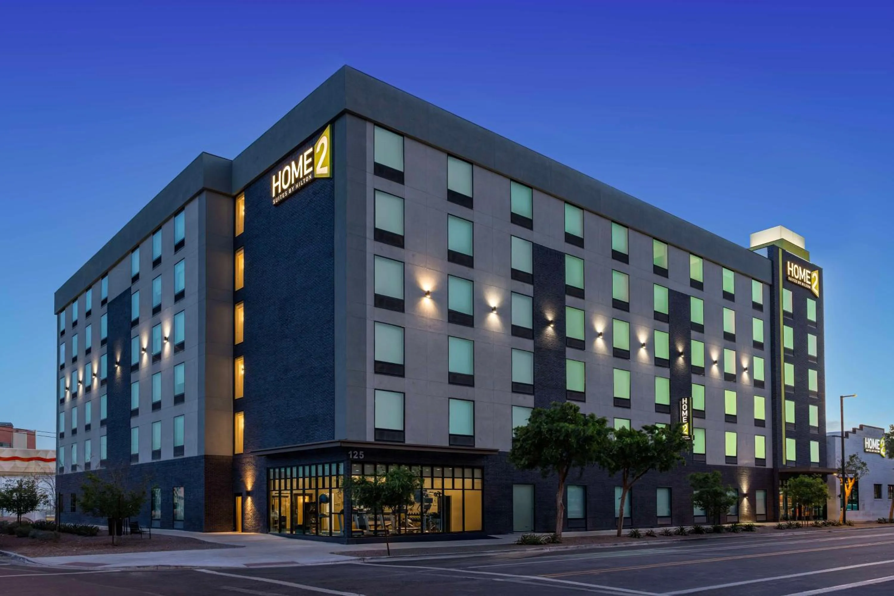 Property building in Home2 Suites By Hilton Phoenix Downtown