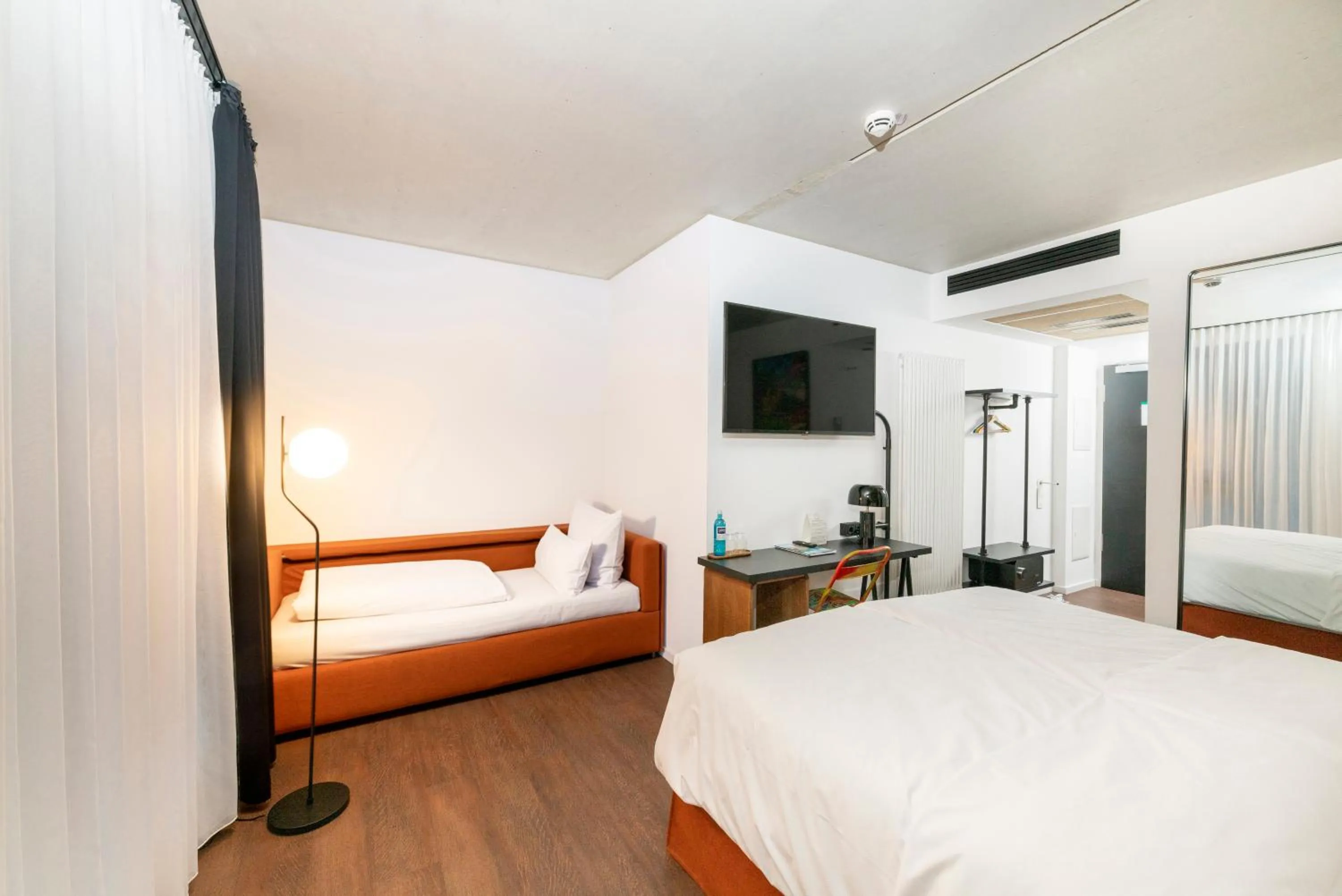 Photo of the whole room, Bed in The Barthels Boutique Hotel