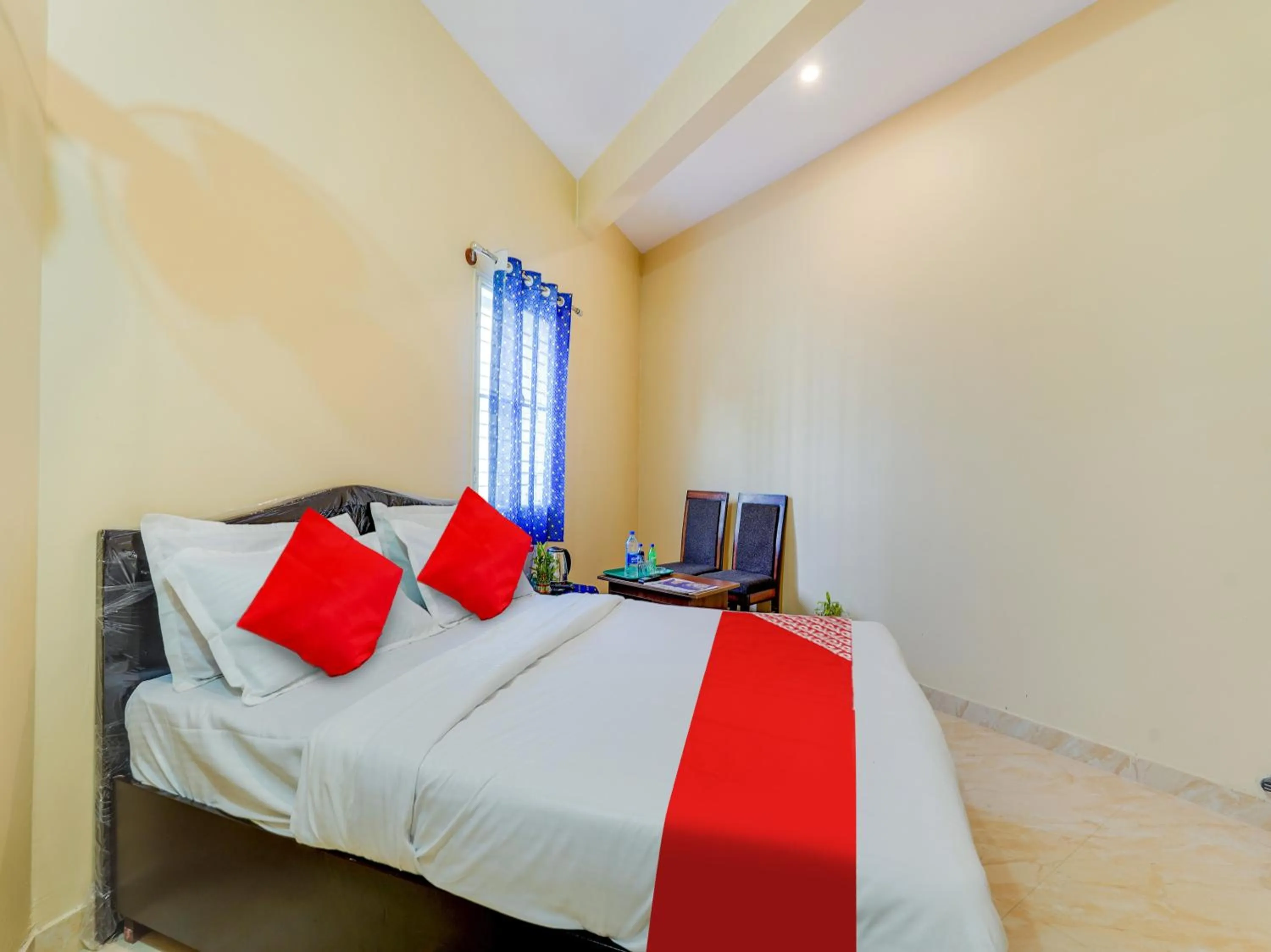 Bedroom in Hotel O SGR Residency