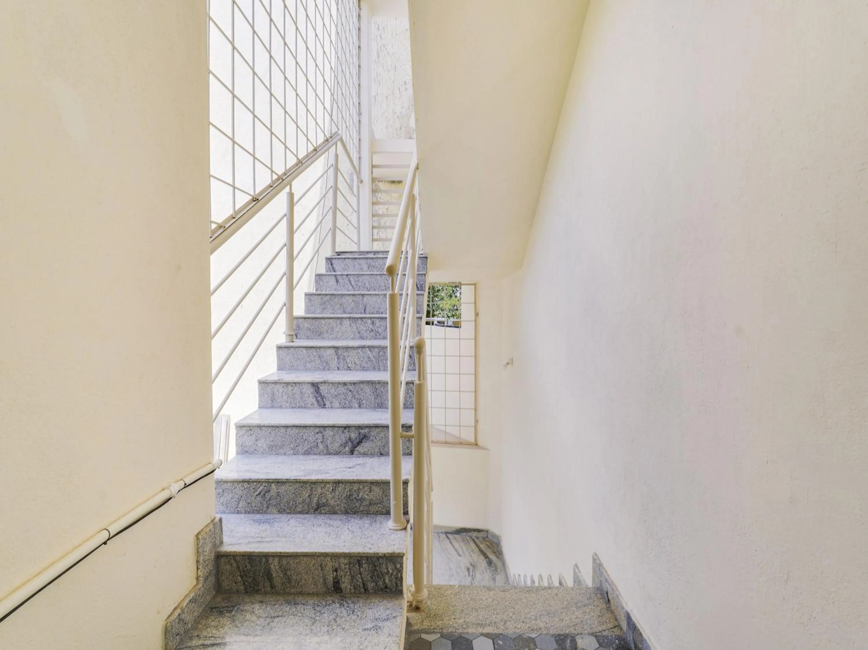 Lobby or reception in Hotel O SGR Residency