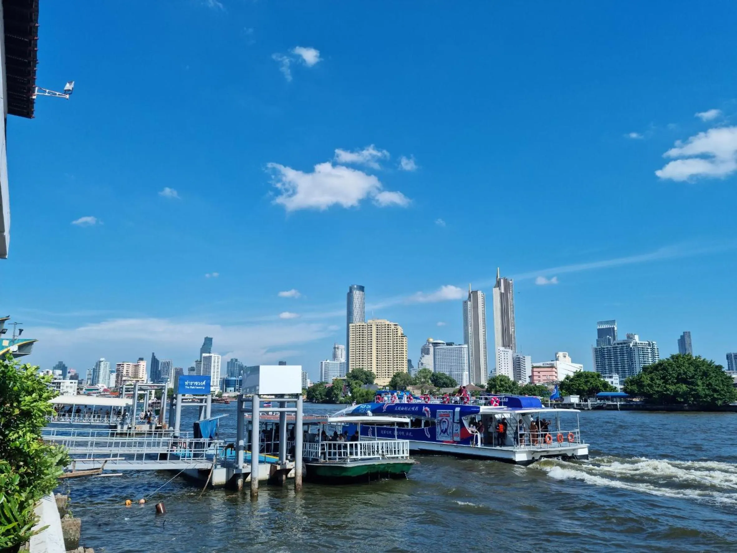 River view in PIER 808 Hostel