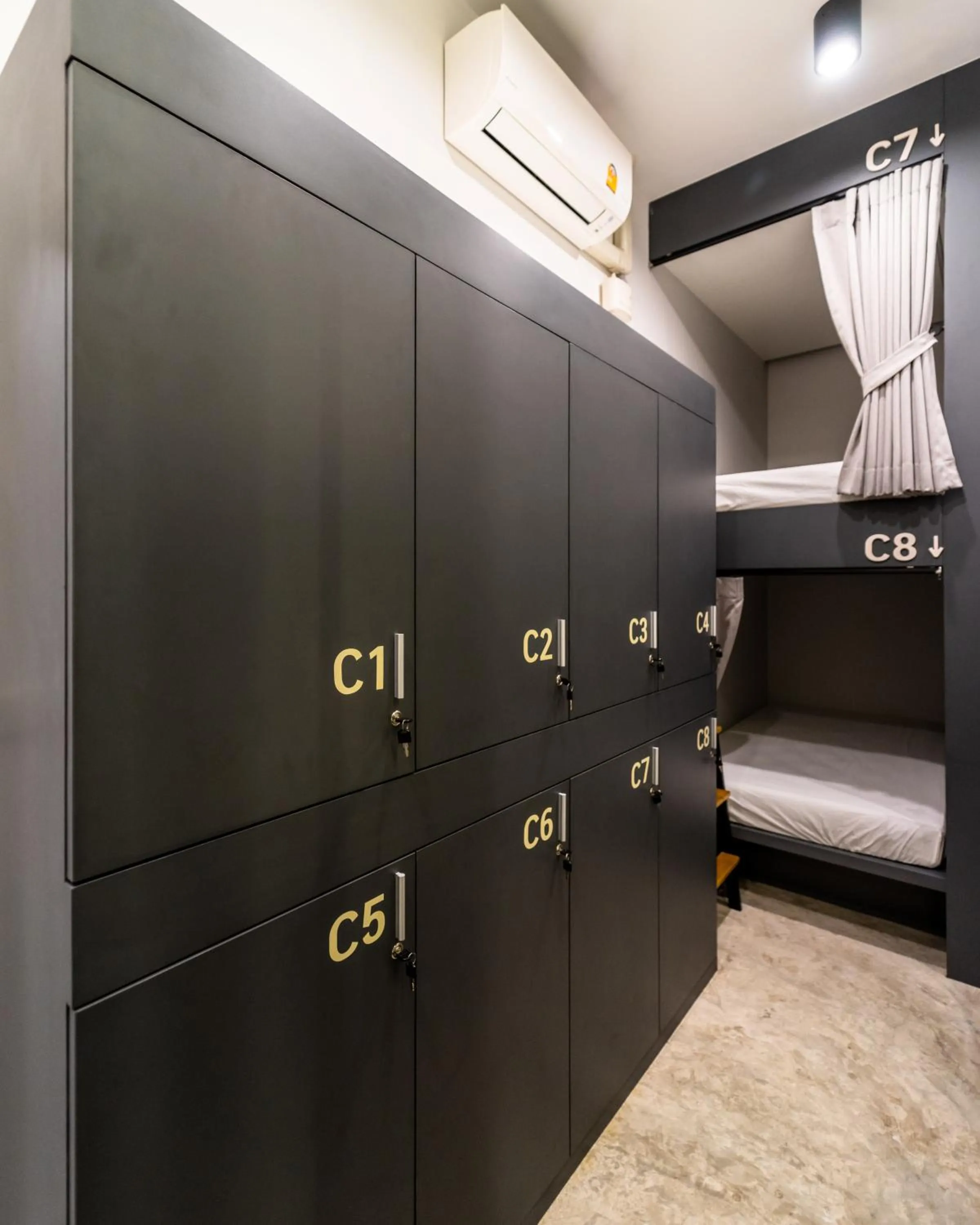 microwave, Bed in PIER 808 Hostel