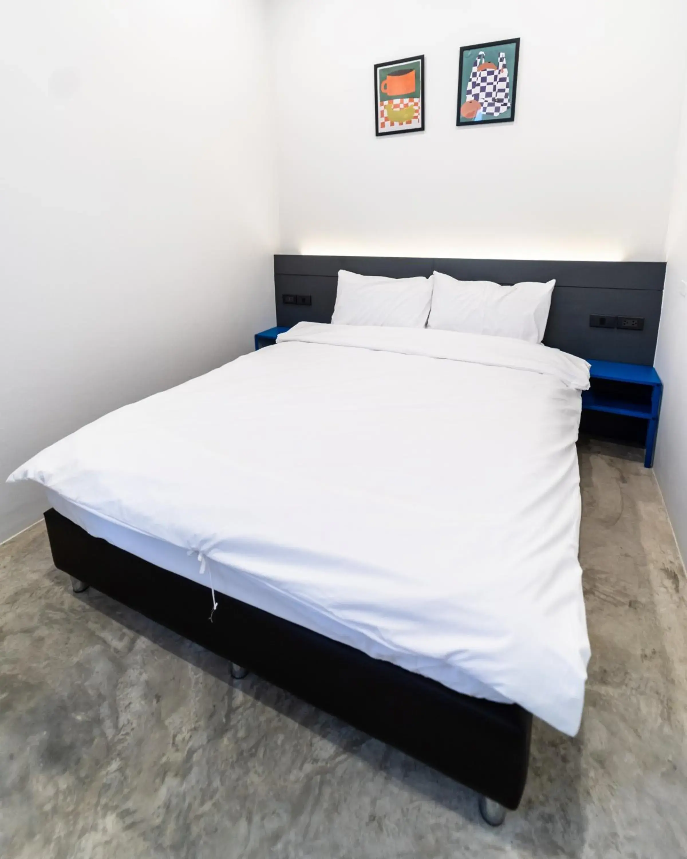 Double Room with Shared Bathroom in PIER 808 Hostel Double Room with Shared Bathroom in PIER 808 Hostel