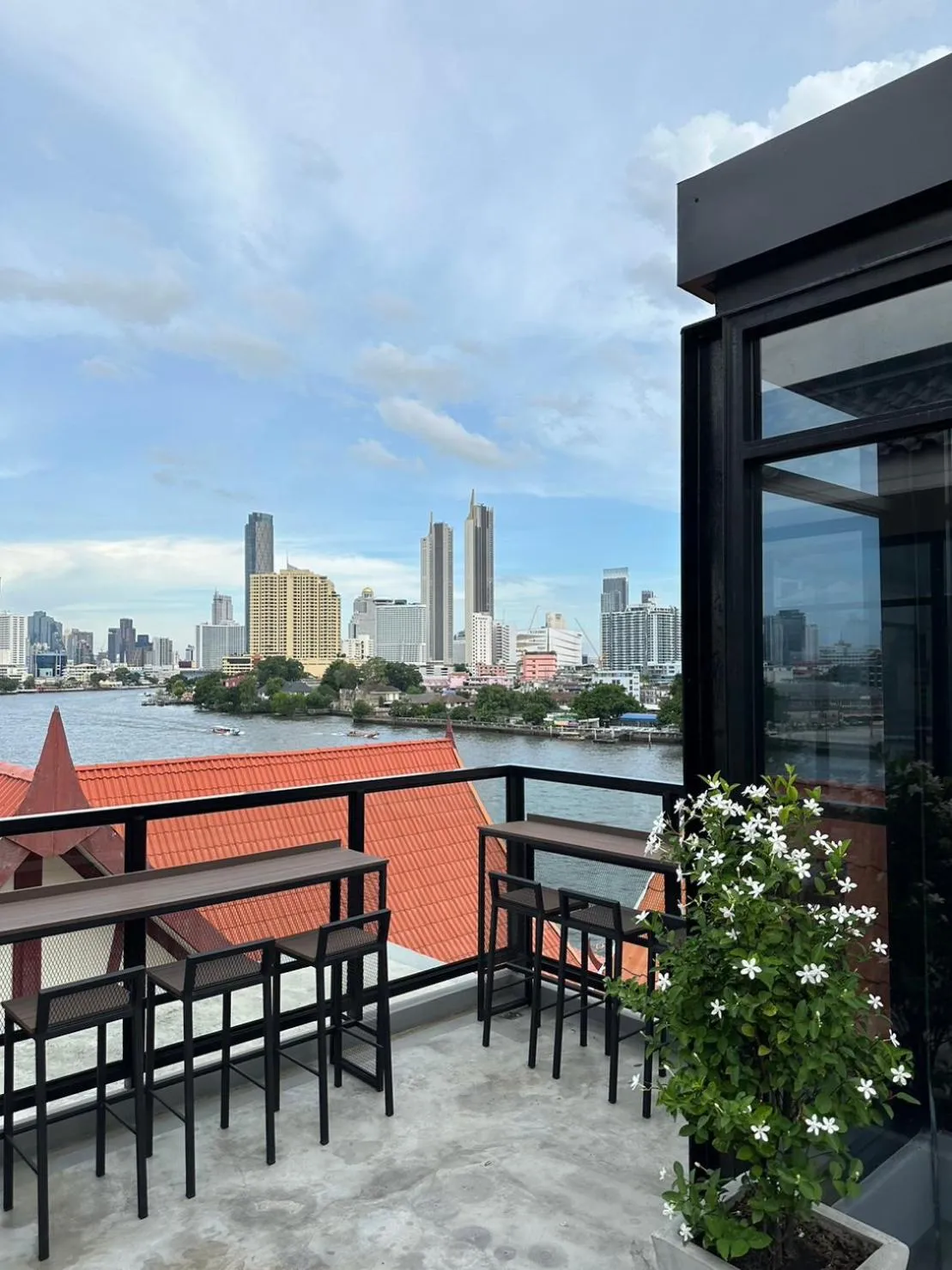 Balcony/Terrace in PIER 808 Hostel