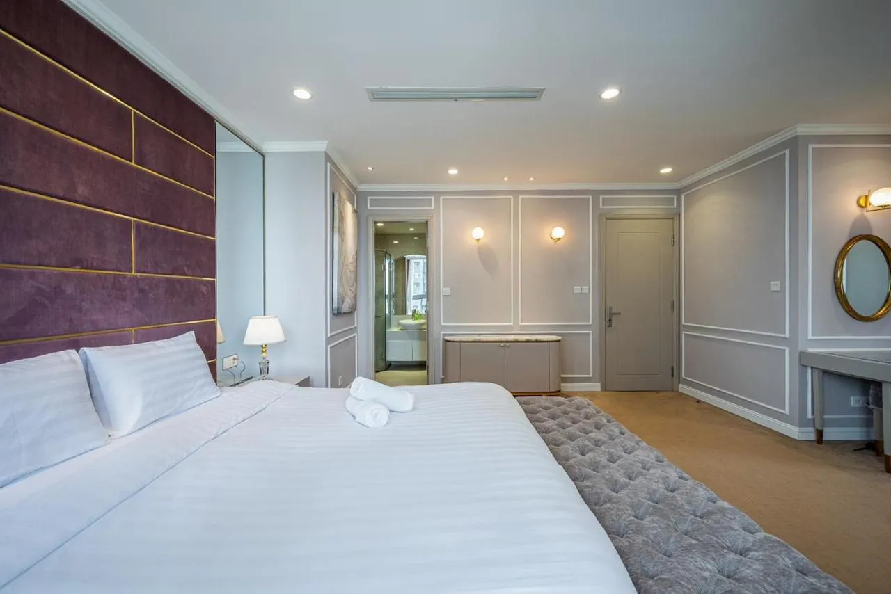 View (from property/room), Bed in LANDMARK 81 CONDOTEL CBD in HCMC