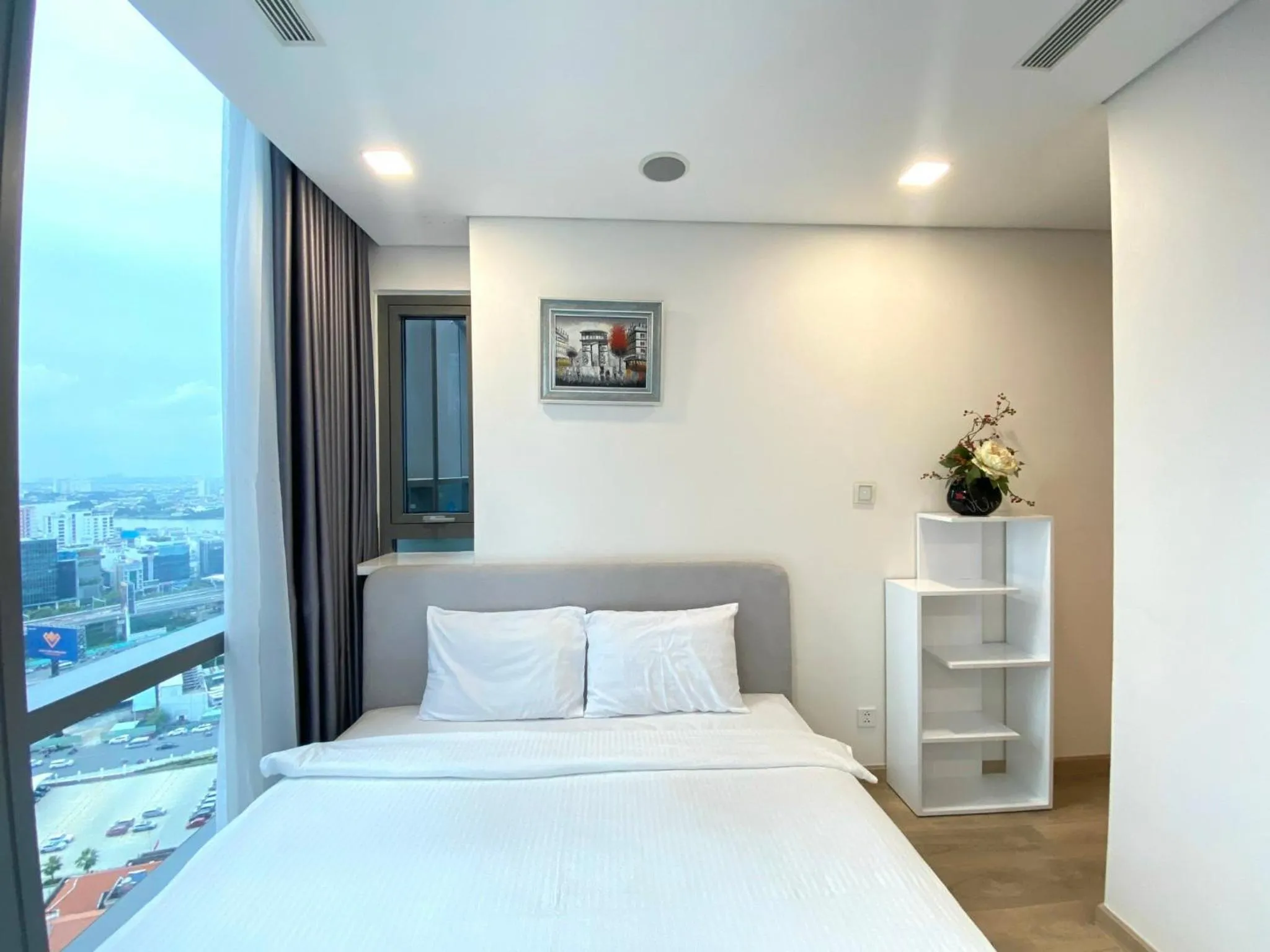 Bed in LANDMARK 81 CONDOTEL CBD in HCMC
