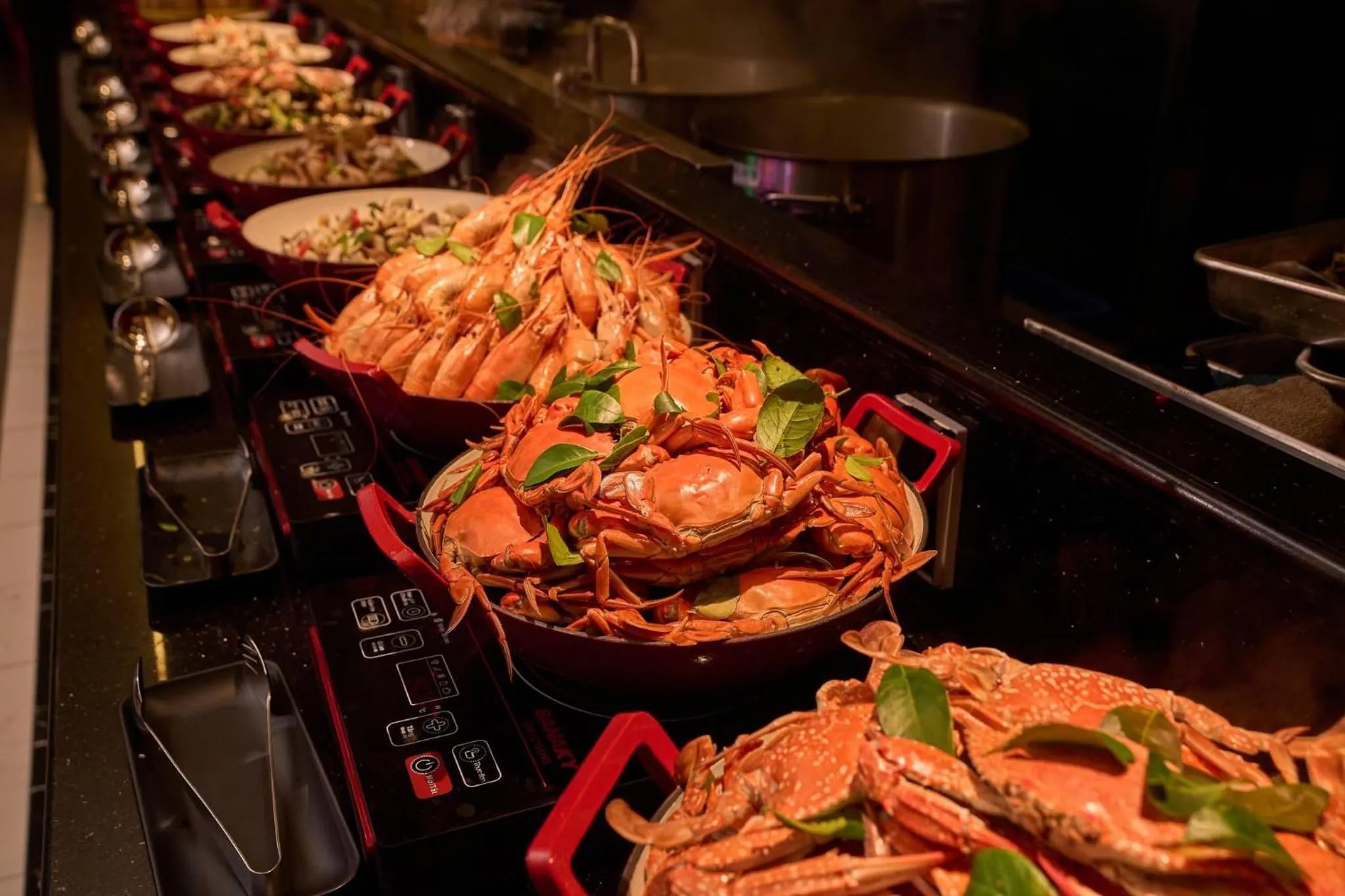 Restaurant/places to eat in LANDMARK 81 CONDOTEL CBD in HCMC