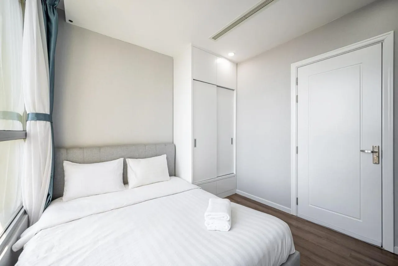 View (from property/room), Bed in LANDMARK 81 CONDOTEL CBD in HCMC