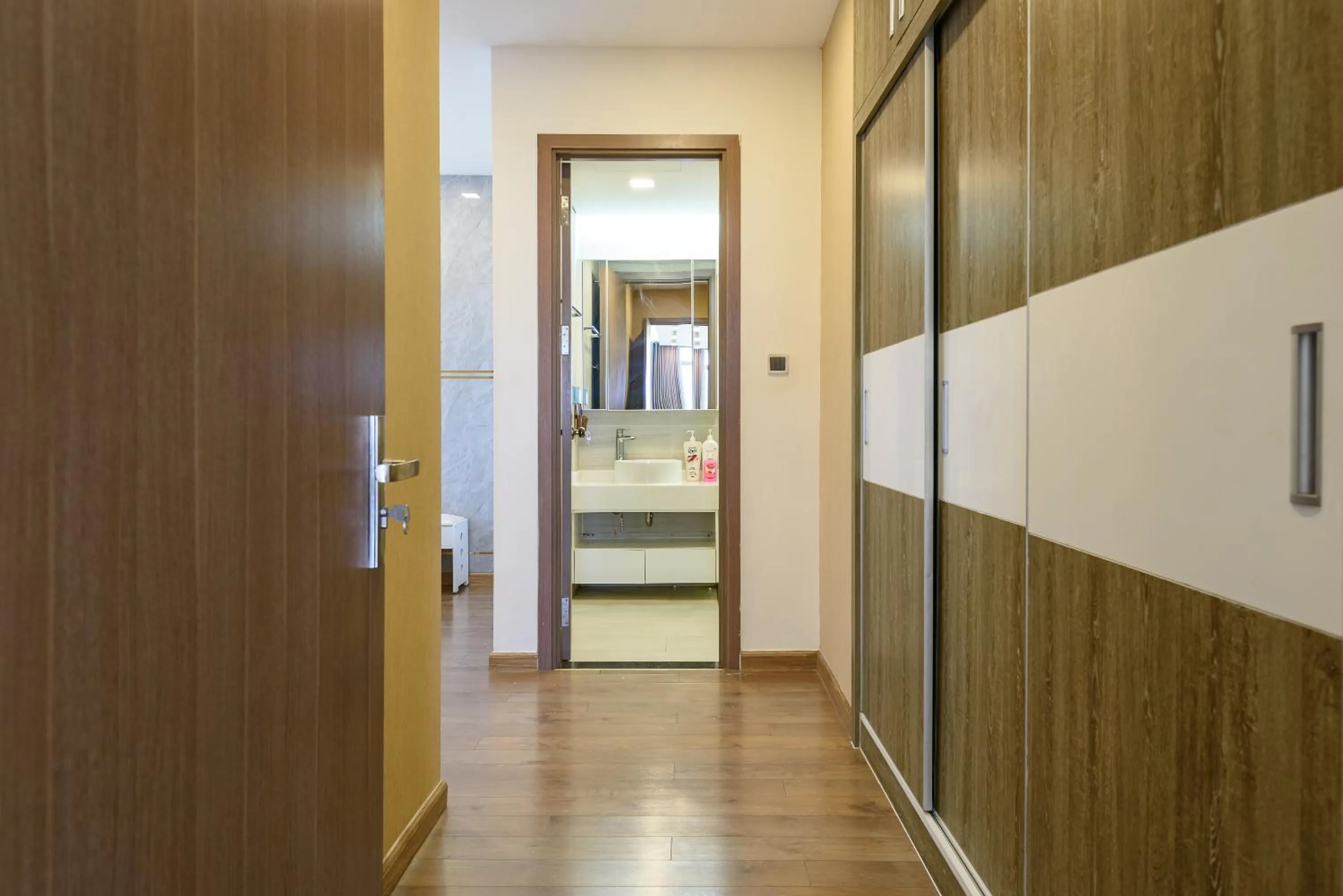 Bed in LANDMARK 81 CONDOTEL CBD in HCMC