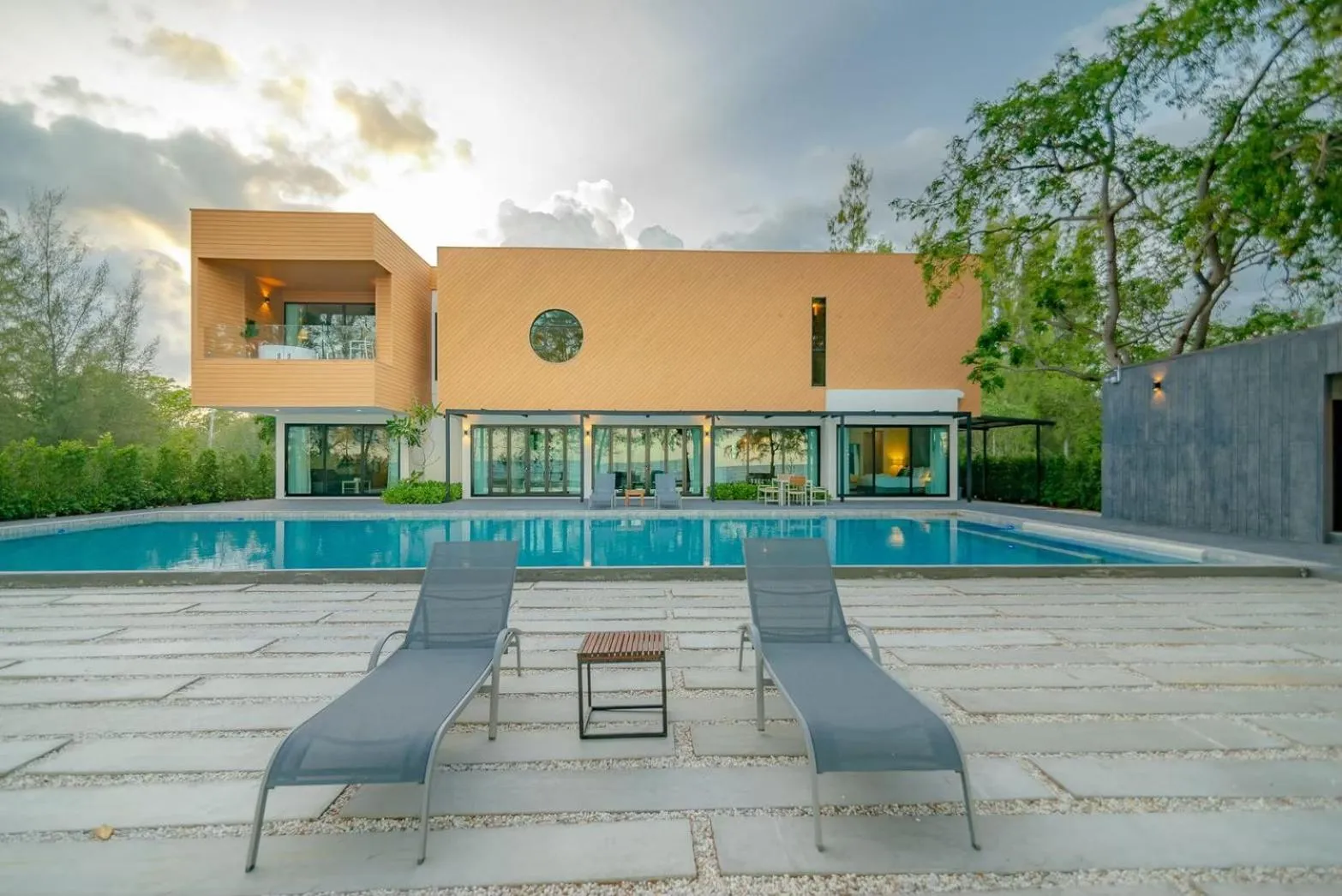 Property building in Emmarin Villa