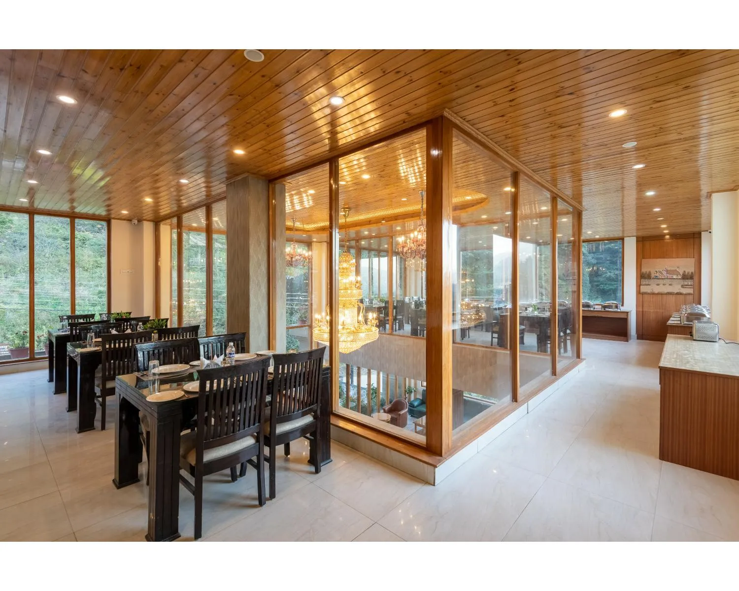 Restaurant/Places to Eat in The Serenity Resort Spa